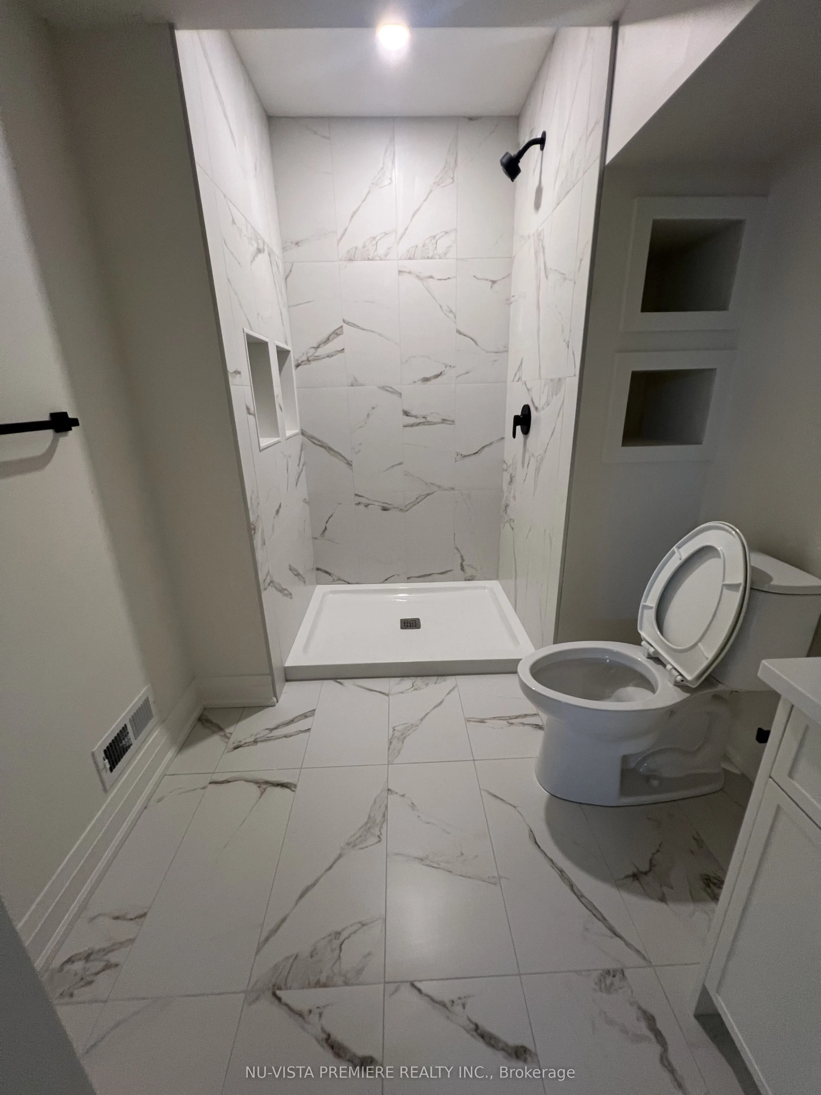 6517 heathwoods Avenue