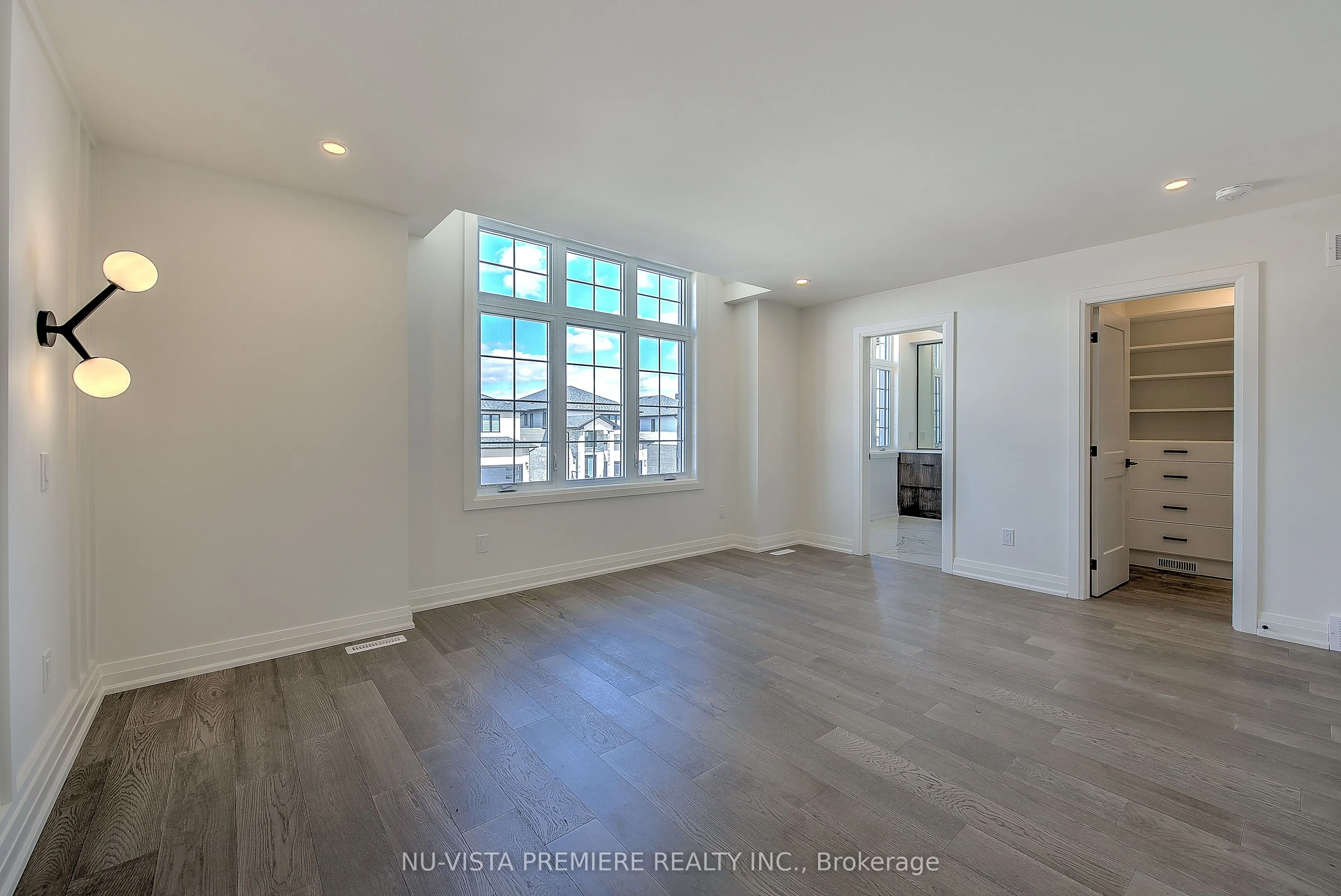 6517 heathwoods Avenue