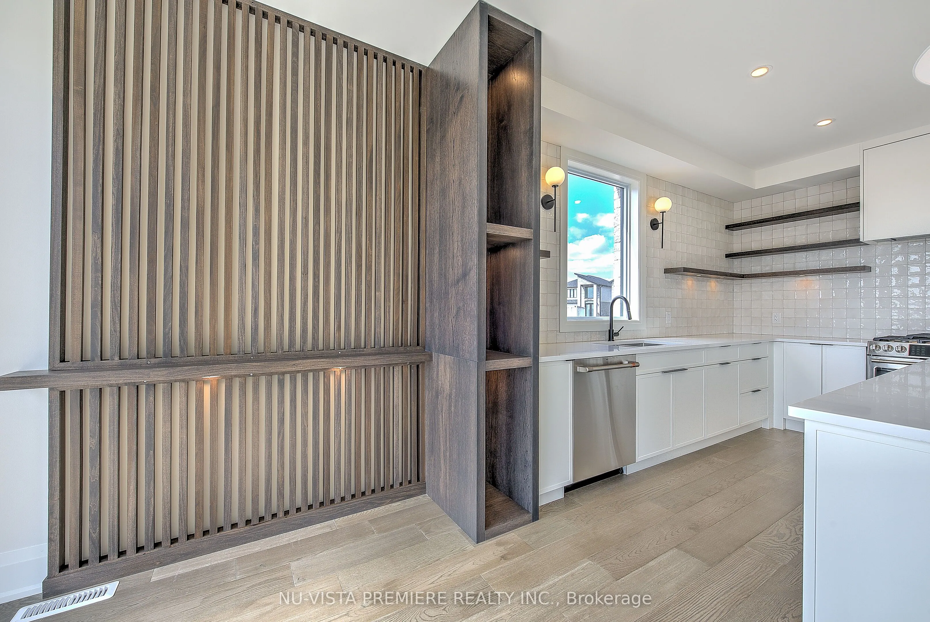 6517 heathwoods Avenue