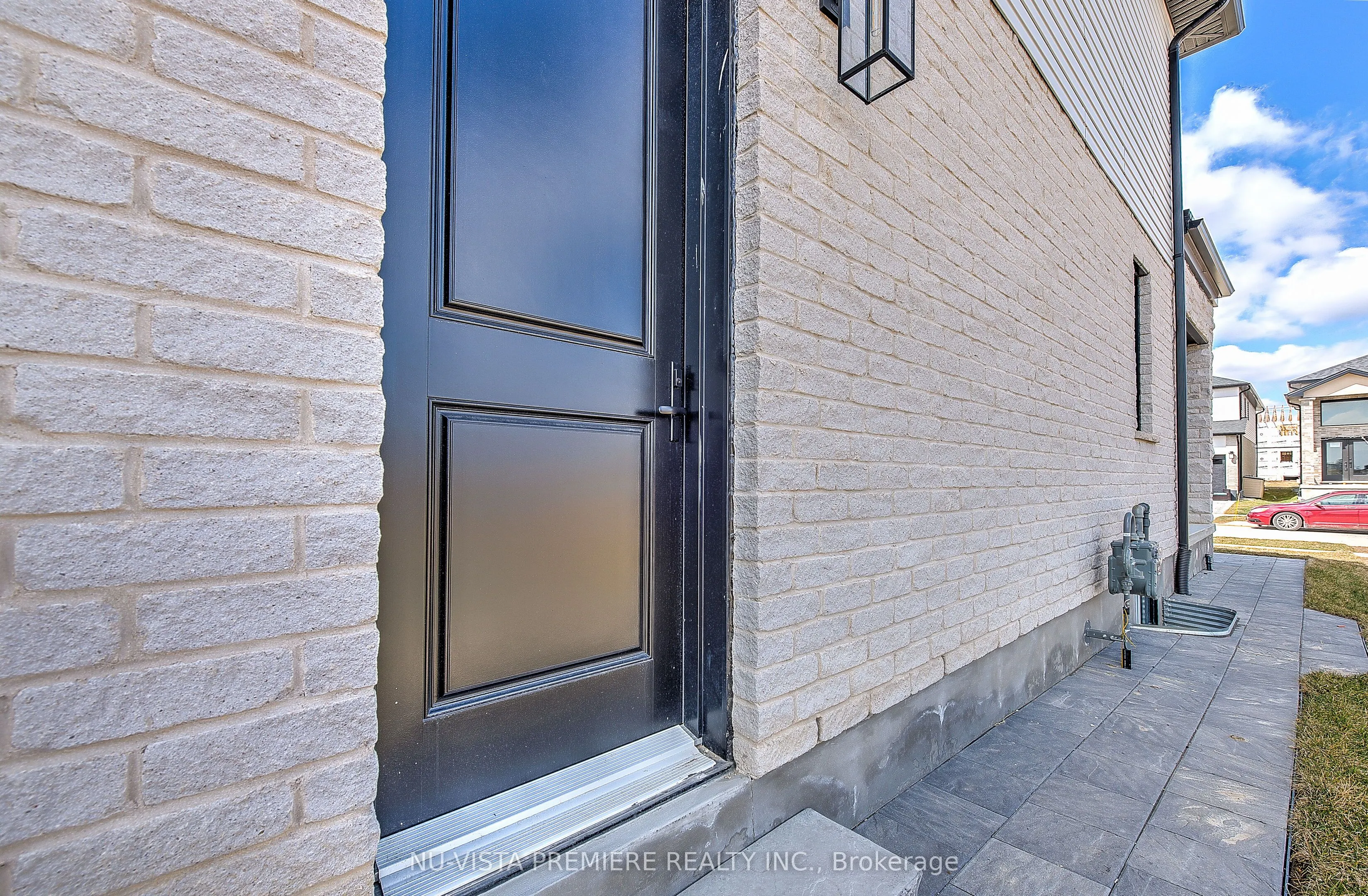 6517 heathwoods Avenue