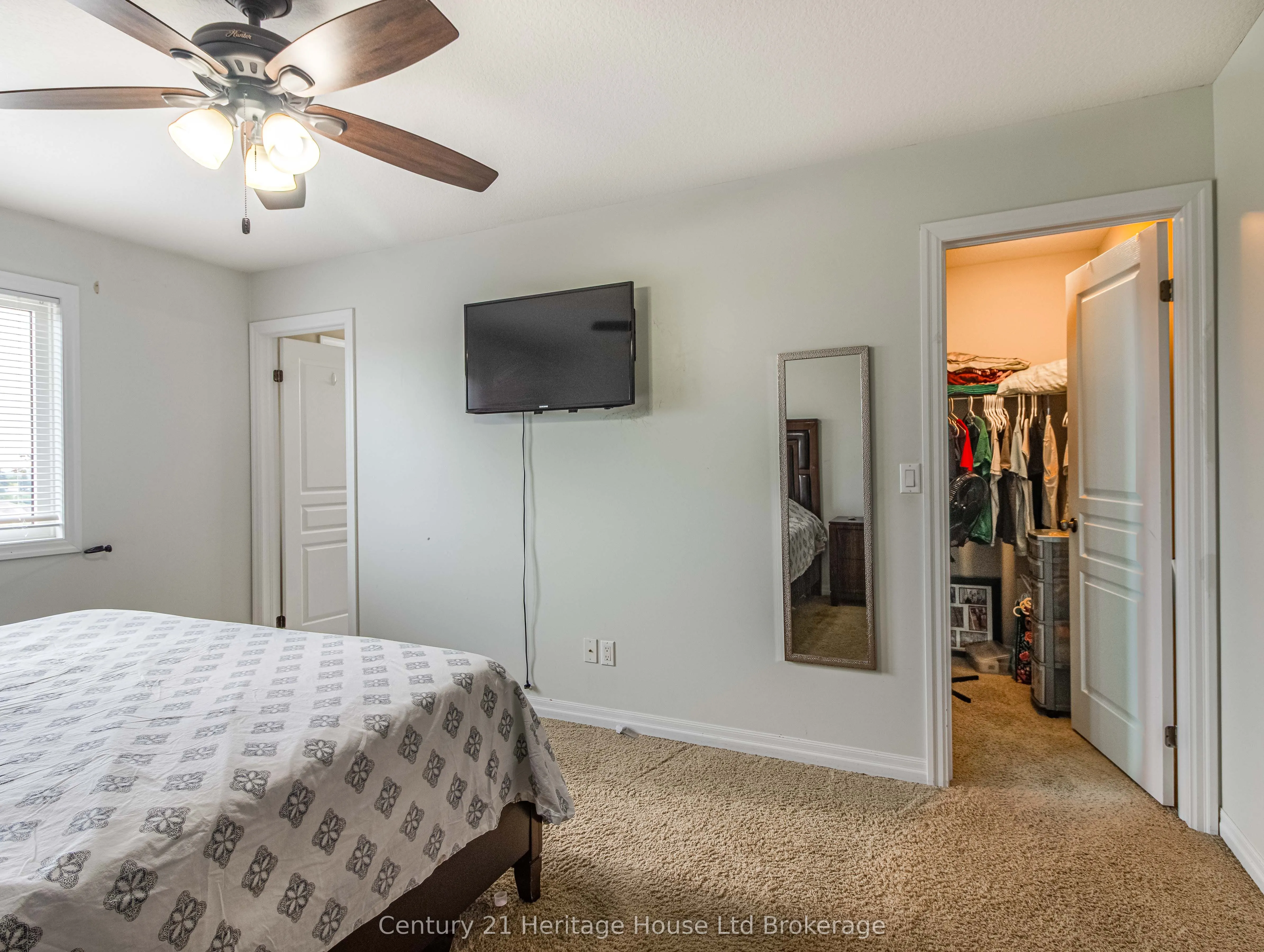 702 Frontenac Crescent