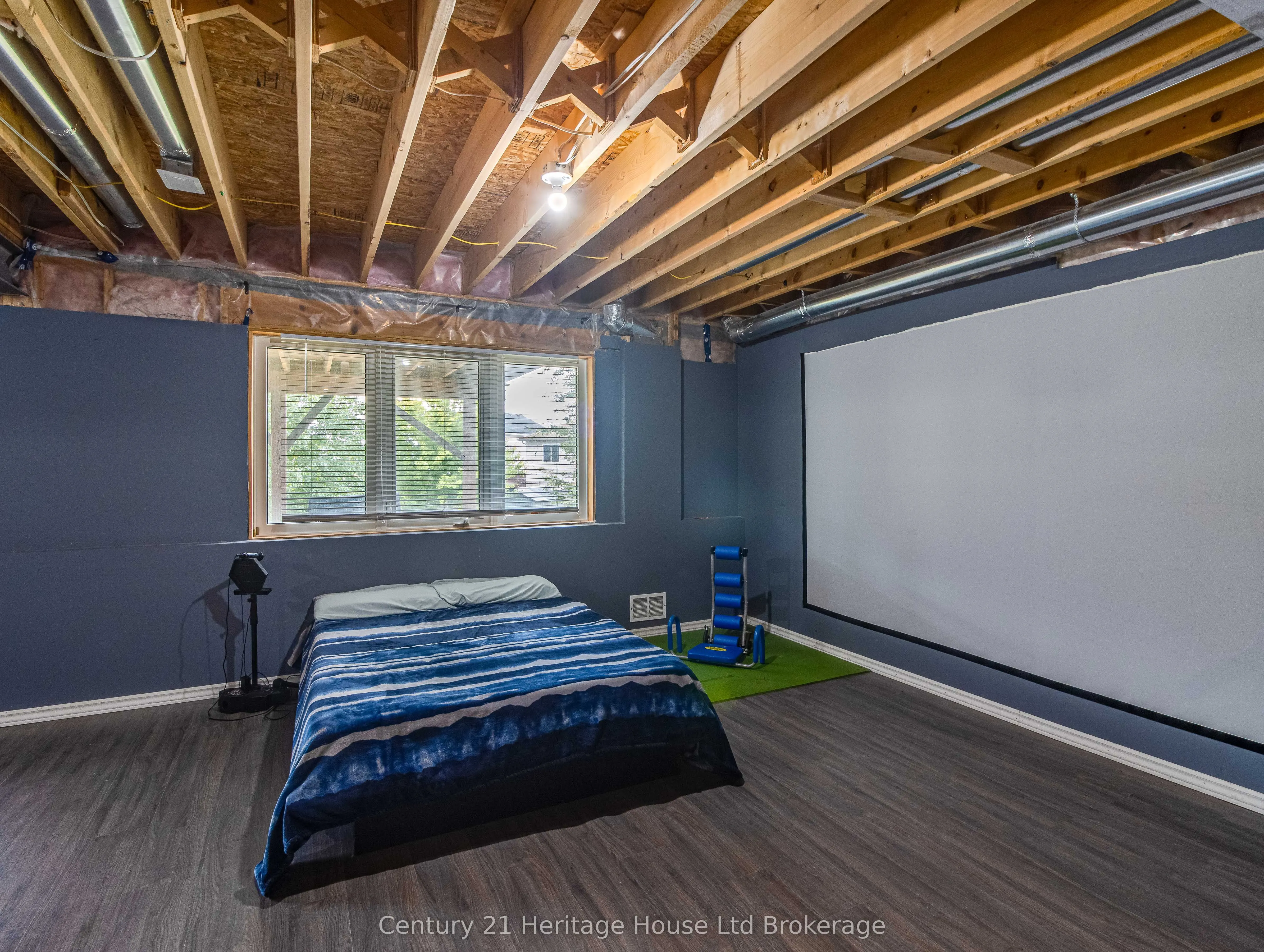 702 Frontenac Crescent