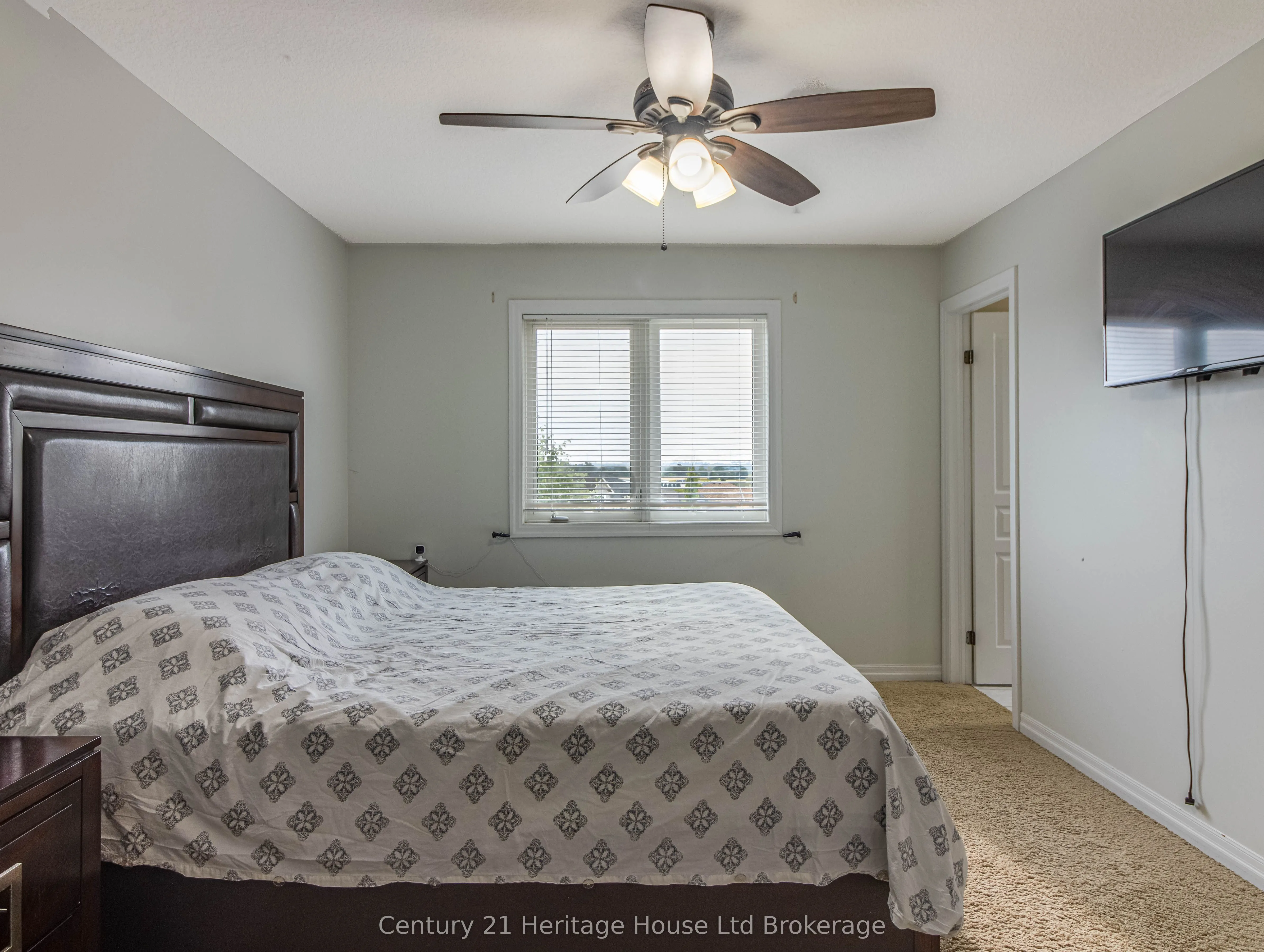 702 Frontenac Crescent