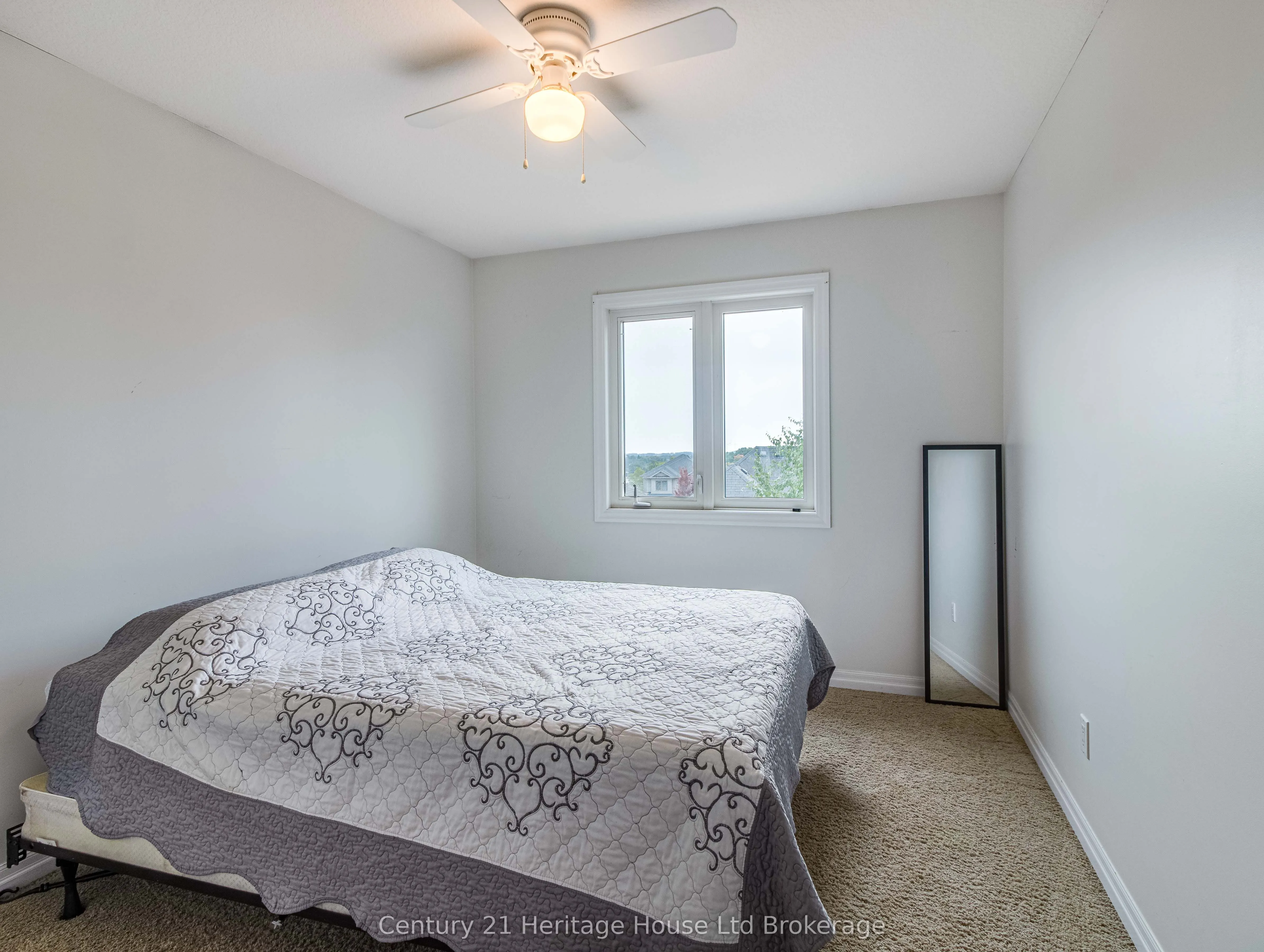 702 Frontenac Crescent