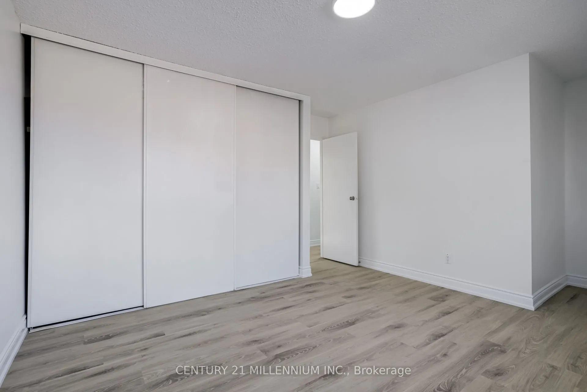 135 Chalmers Street S, #62