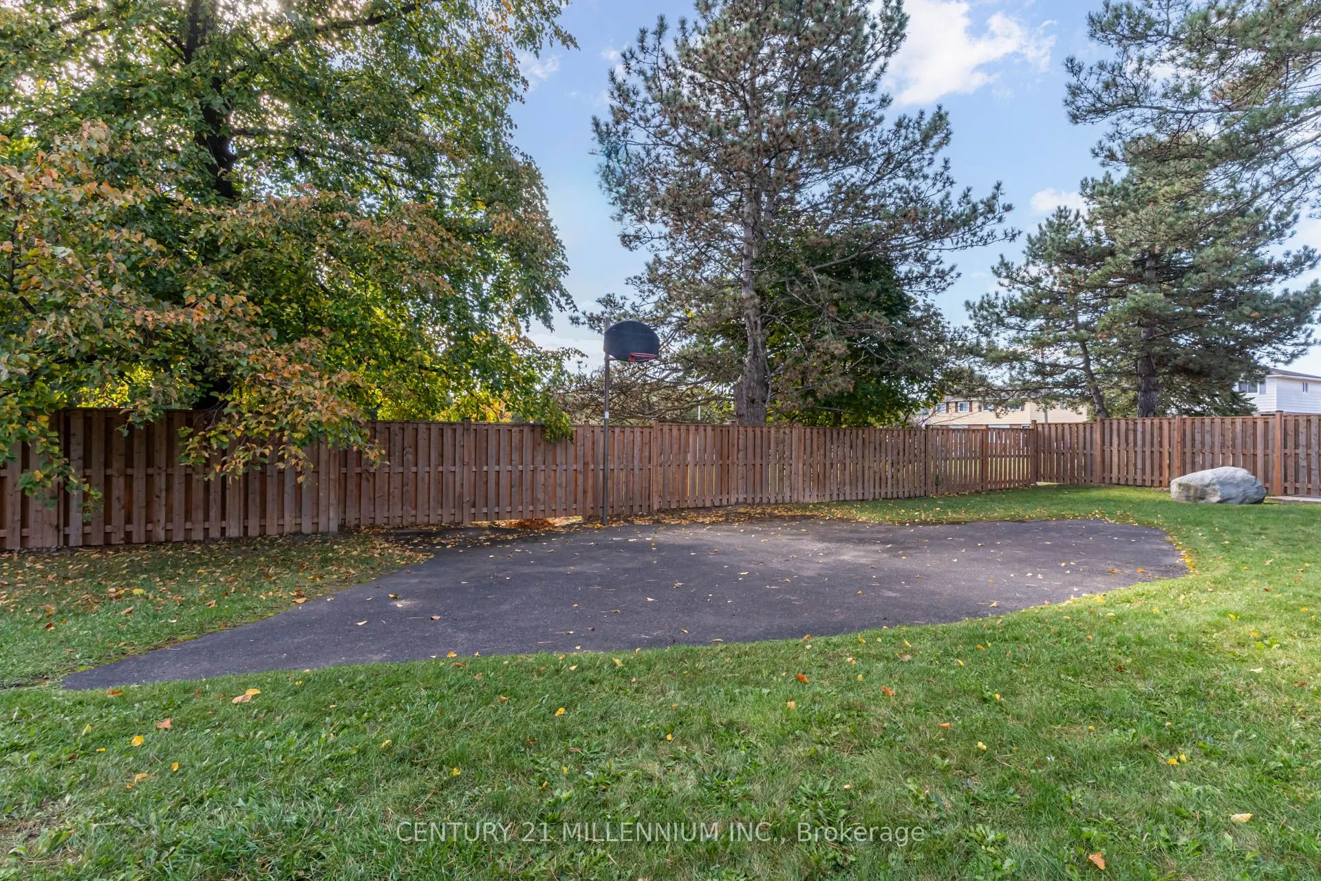 135 Chalmers Street S, #62