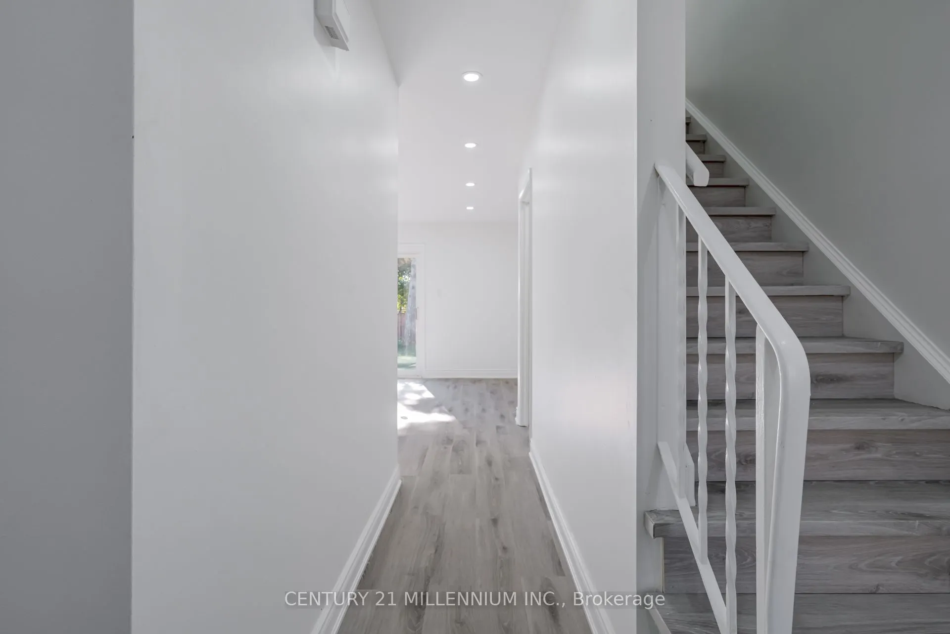 135 Chalmers Street S, #62