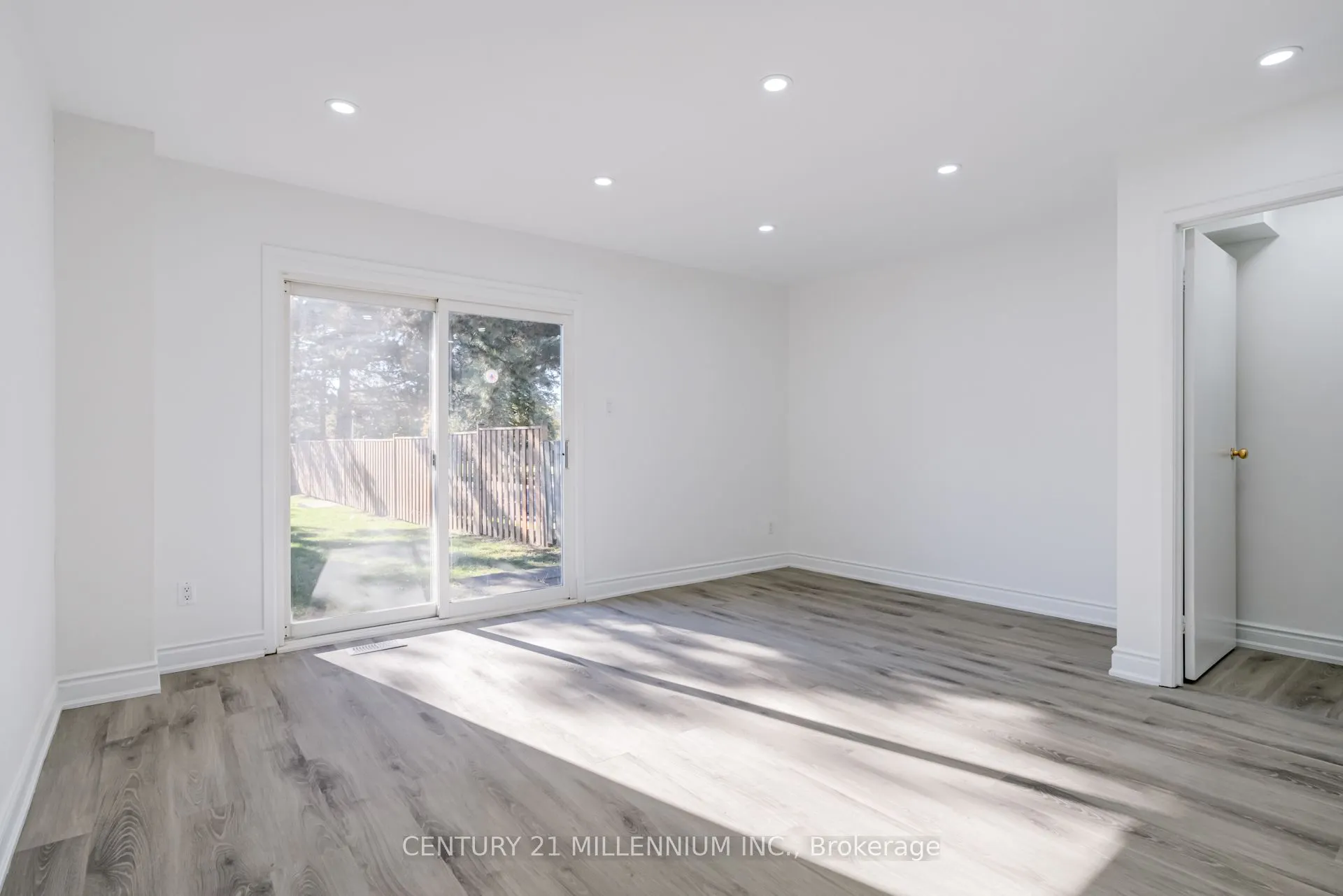 135 Chalmers Street S, #62