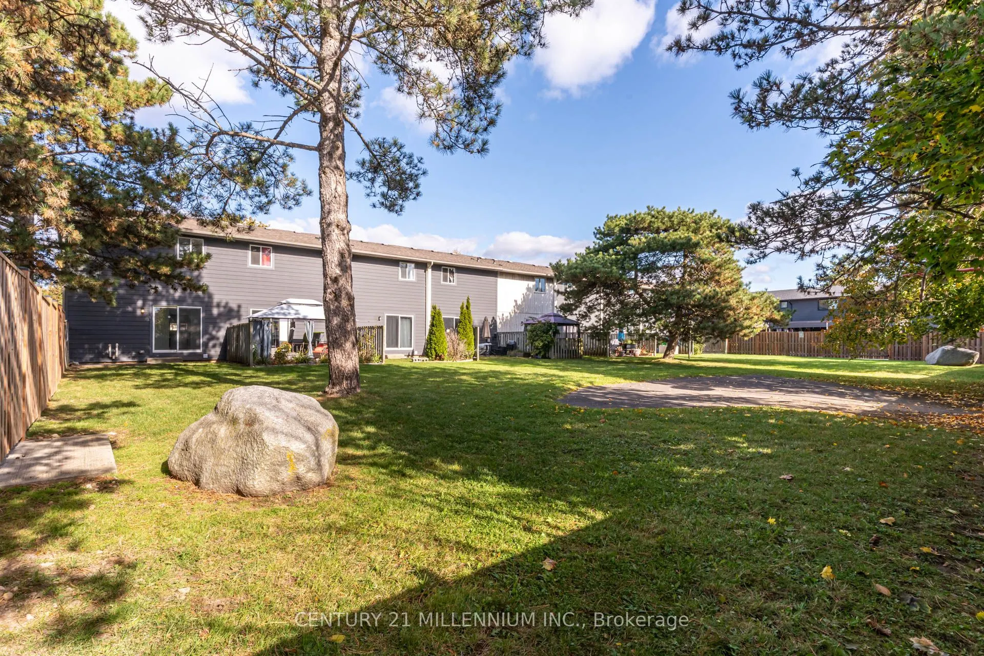 135 Chalmers Street S, #62