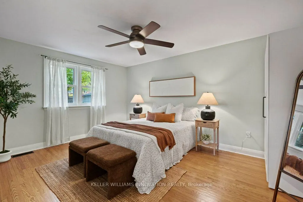 34 Stirling Avenue N