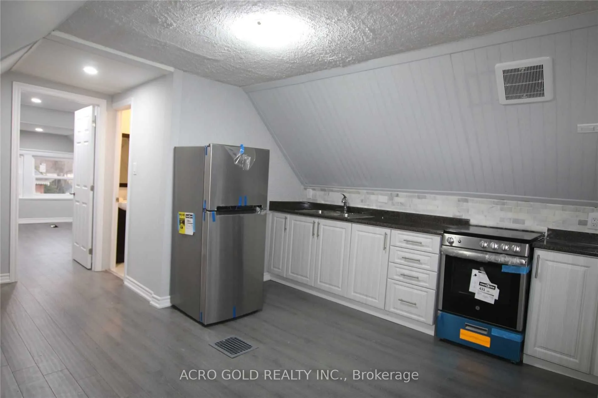 297 Cumberland Avenue, #03