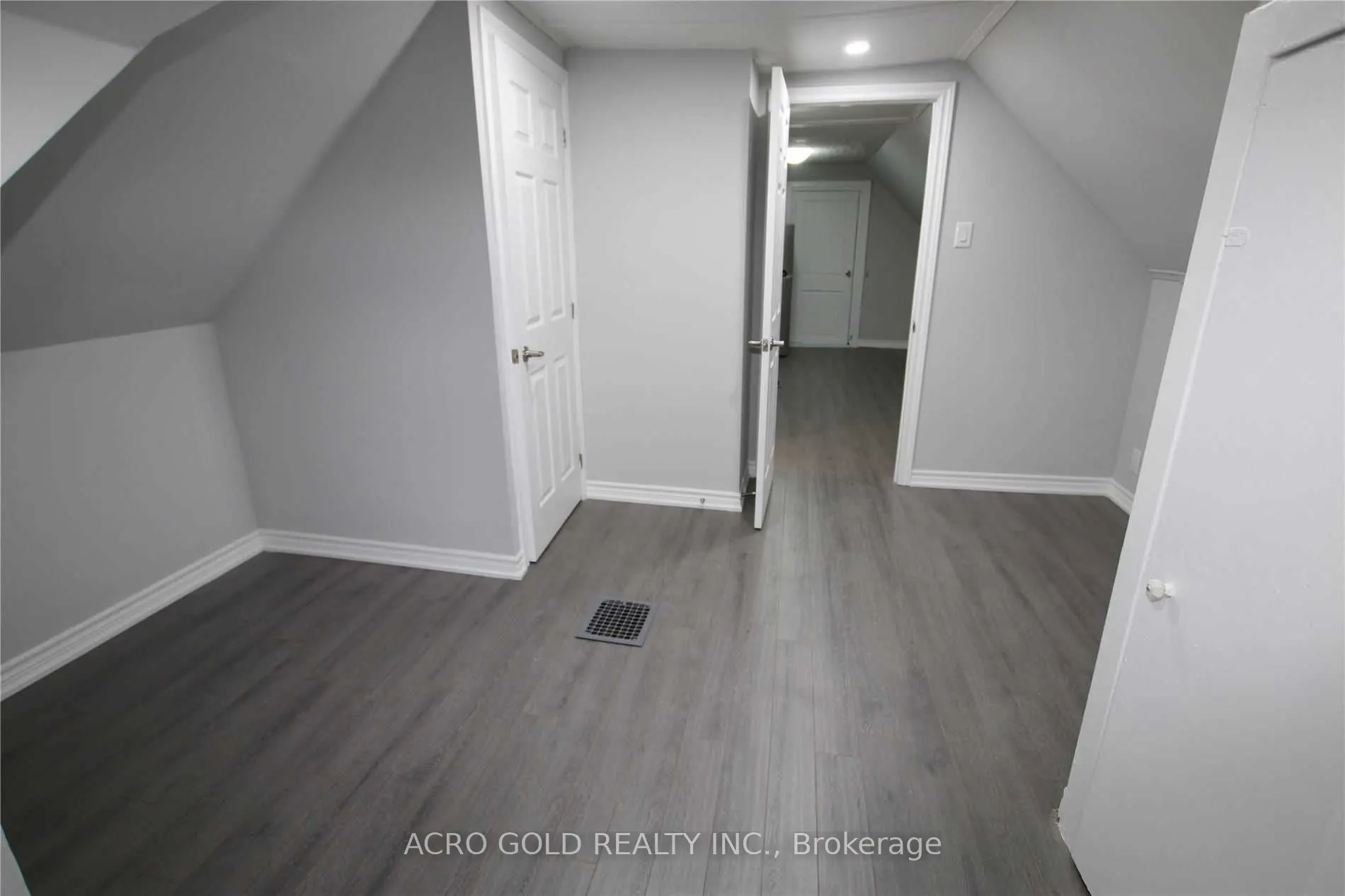 297 Cumberland Avenue, #03