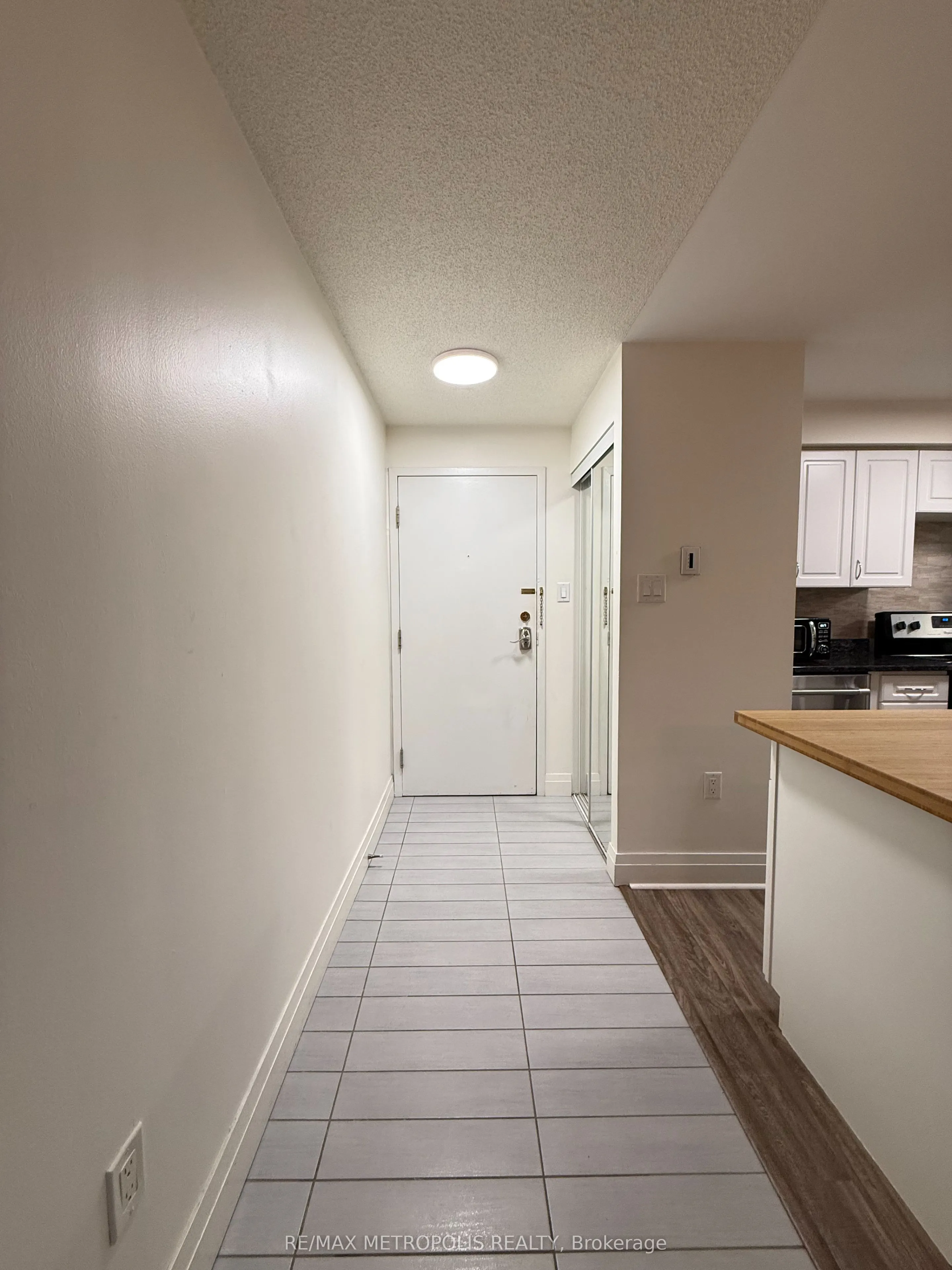 271 Eiwo Court, #201