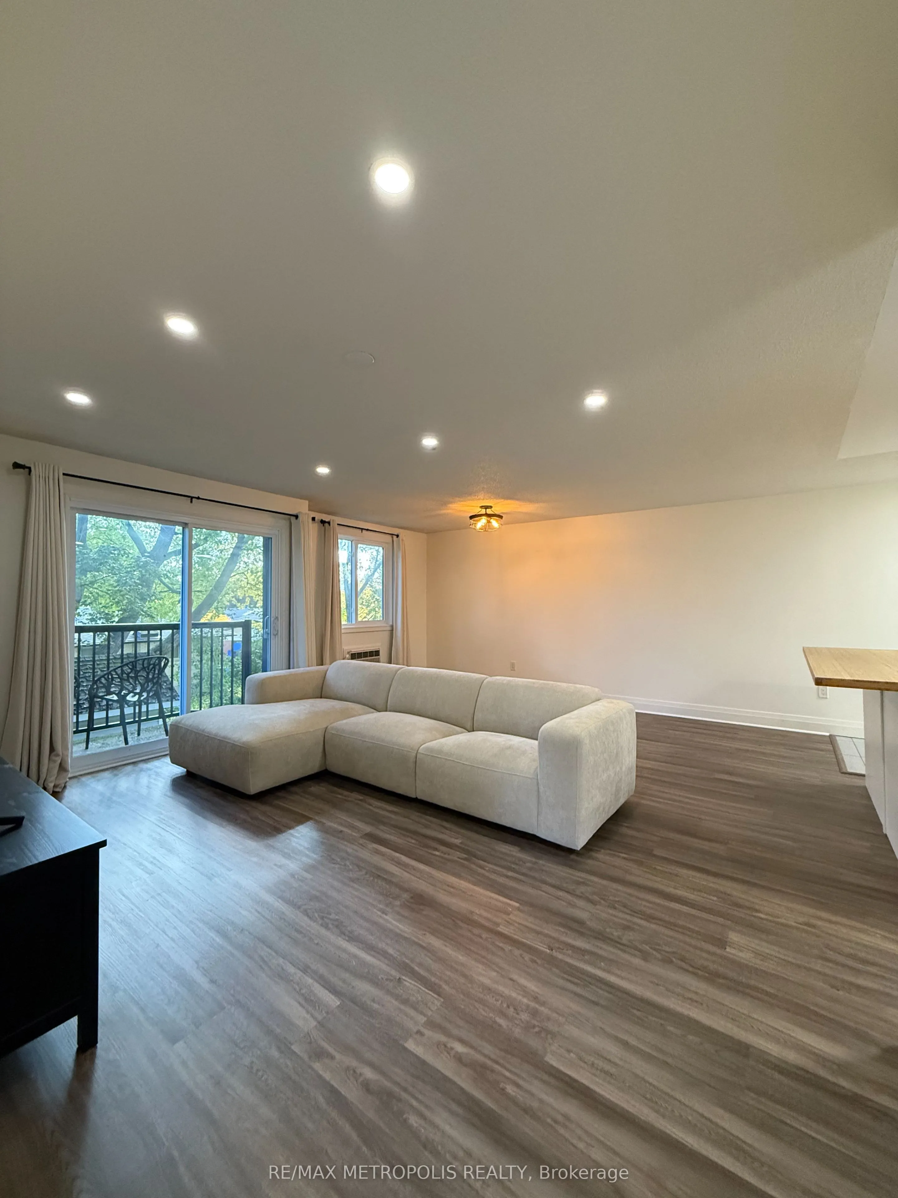 271 Eiwo Court, #201