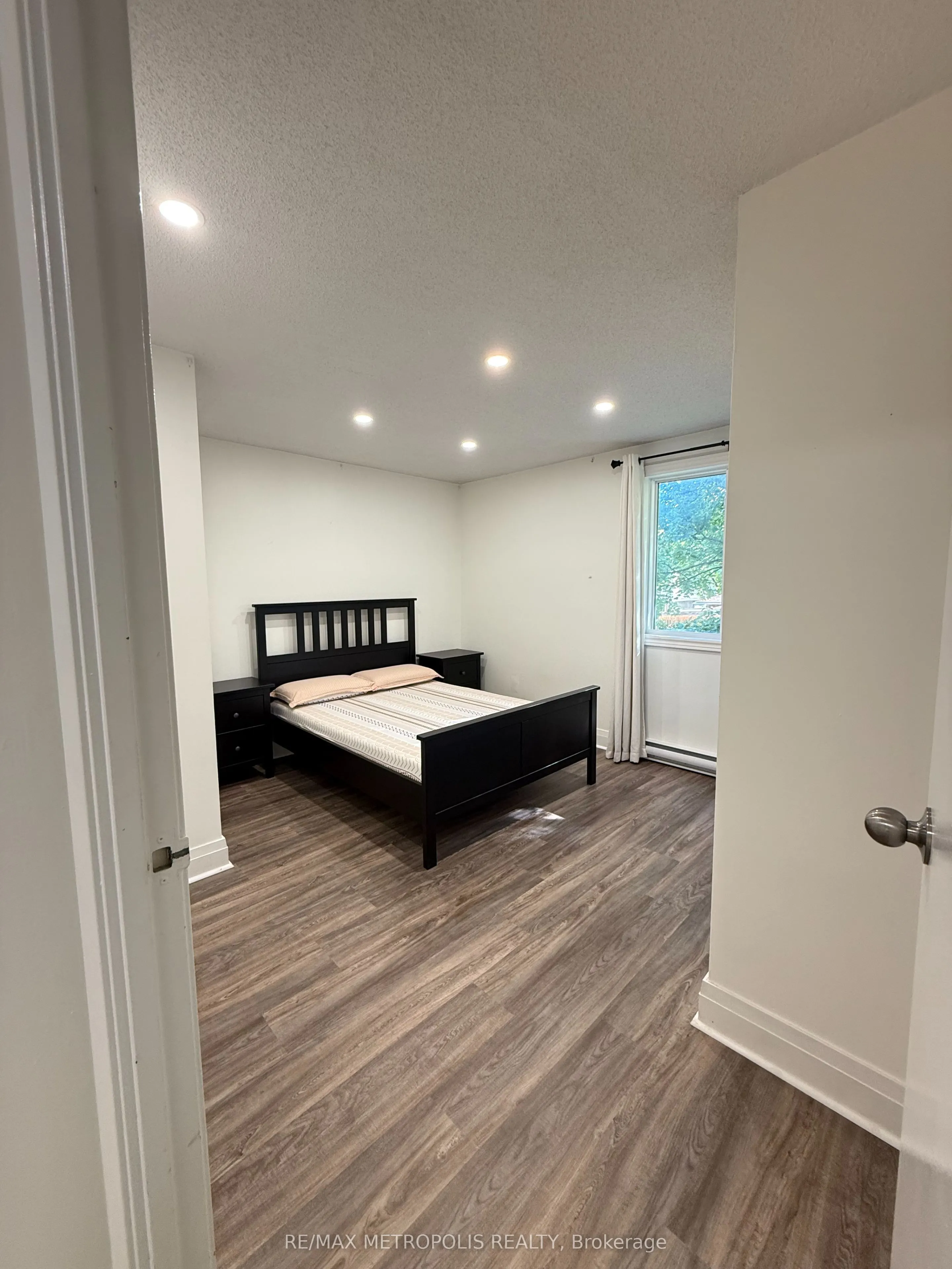 271 Eiwo Court, #201