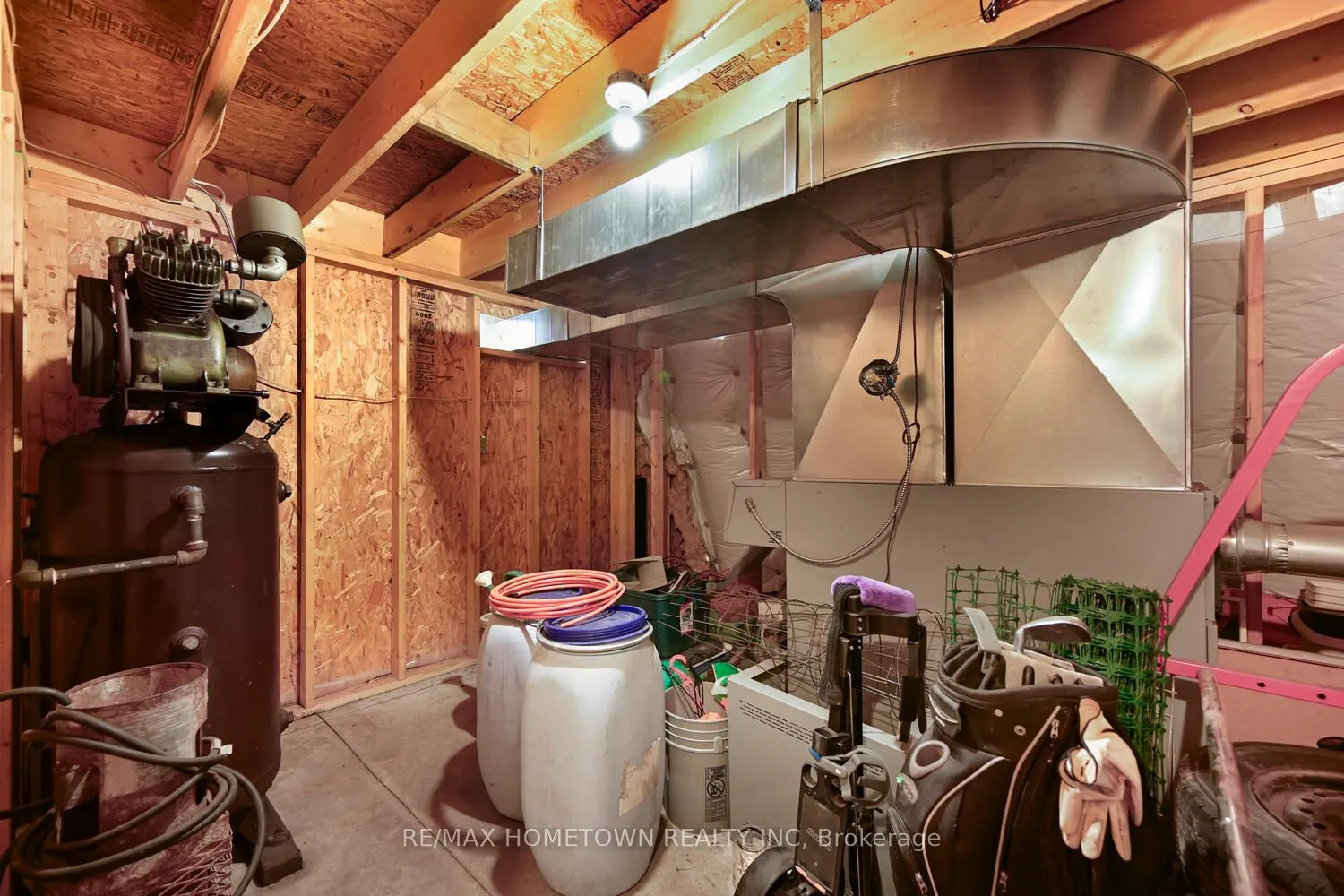 6290 6th Concession Road