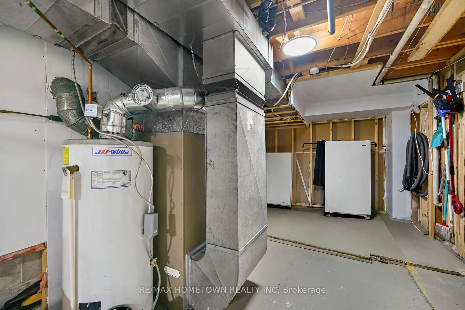 6290 6th Concession Road