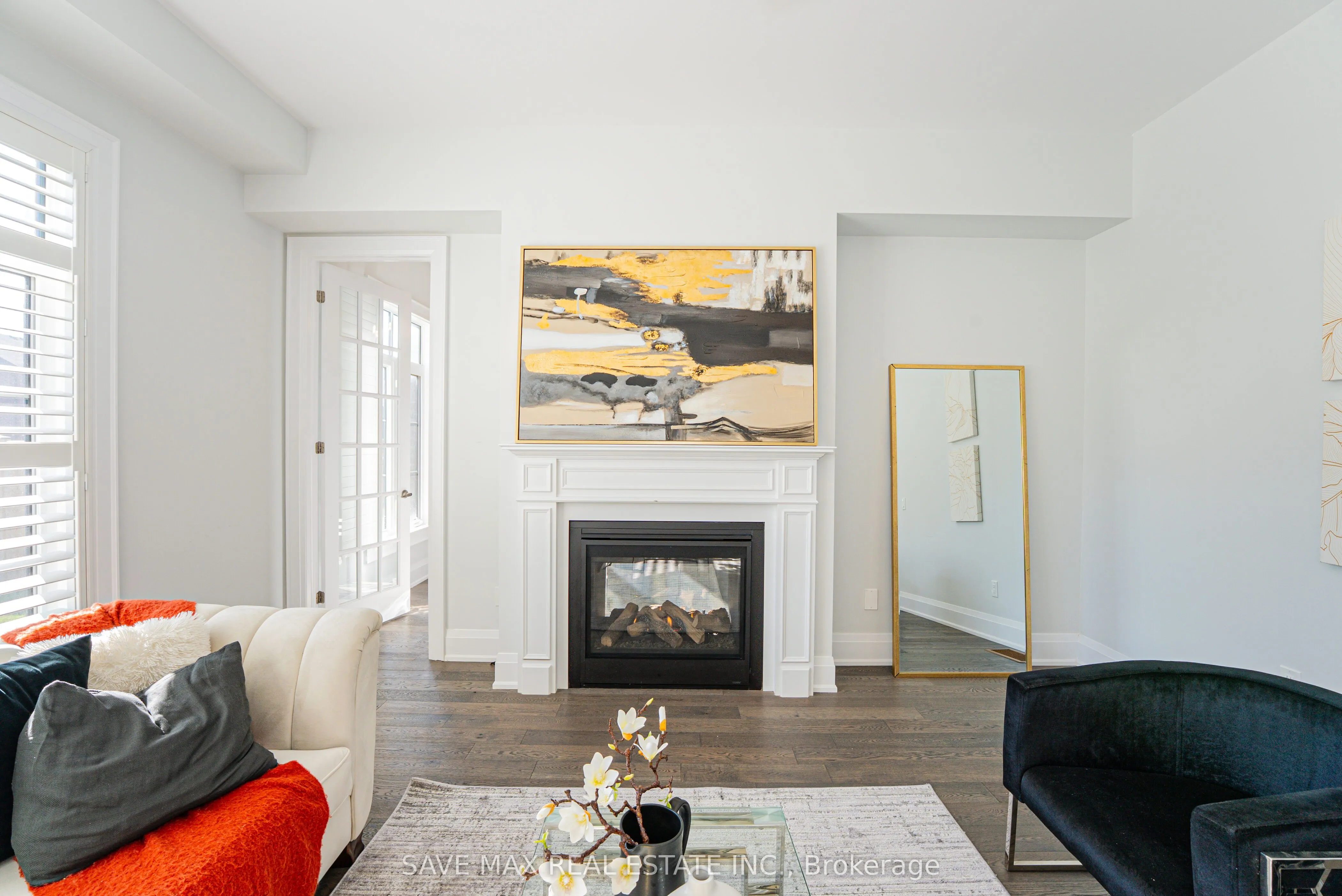 1250 UPPER THAMES Drive