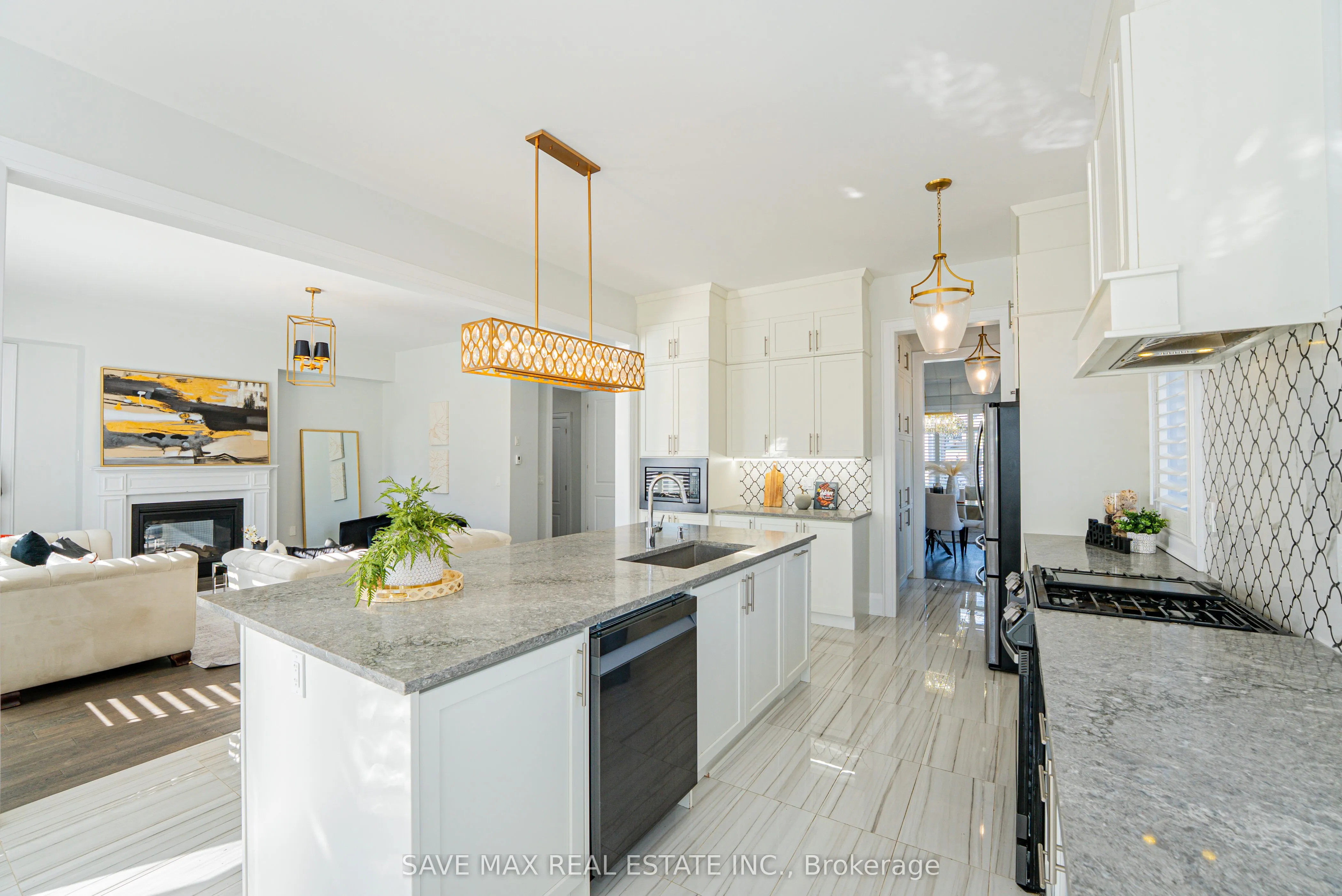 1250 UPPER THAMES Drive