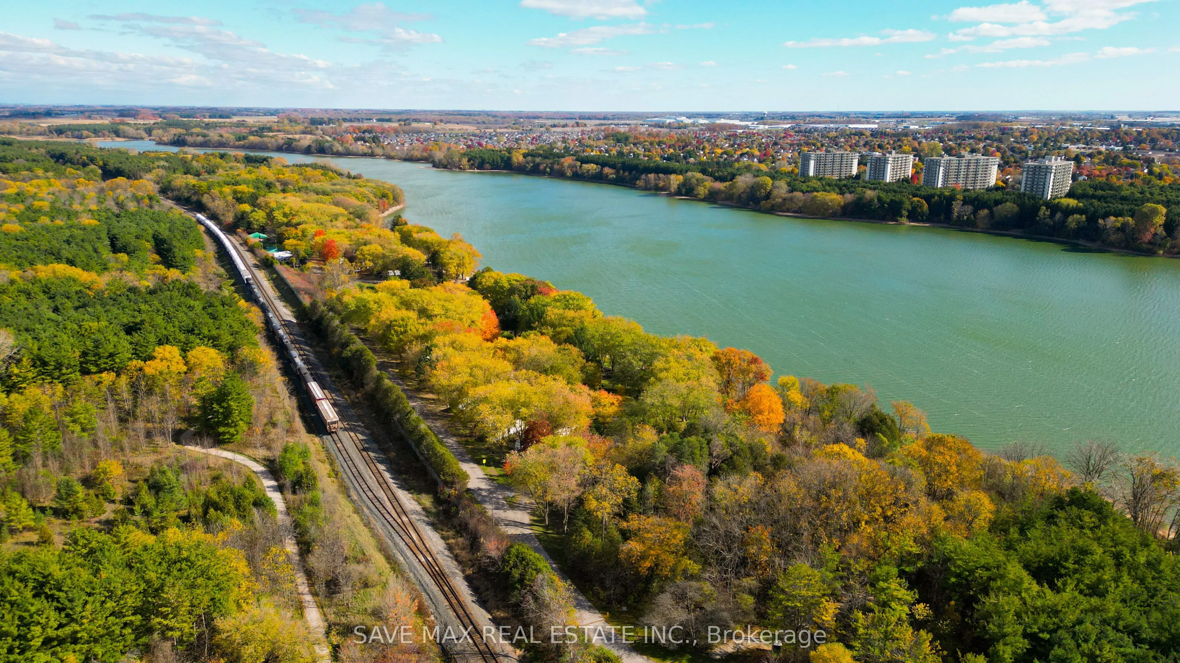 1250 UPPER THAMES Drive