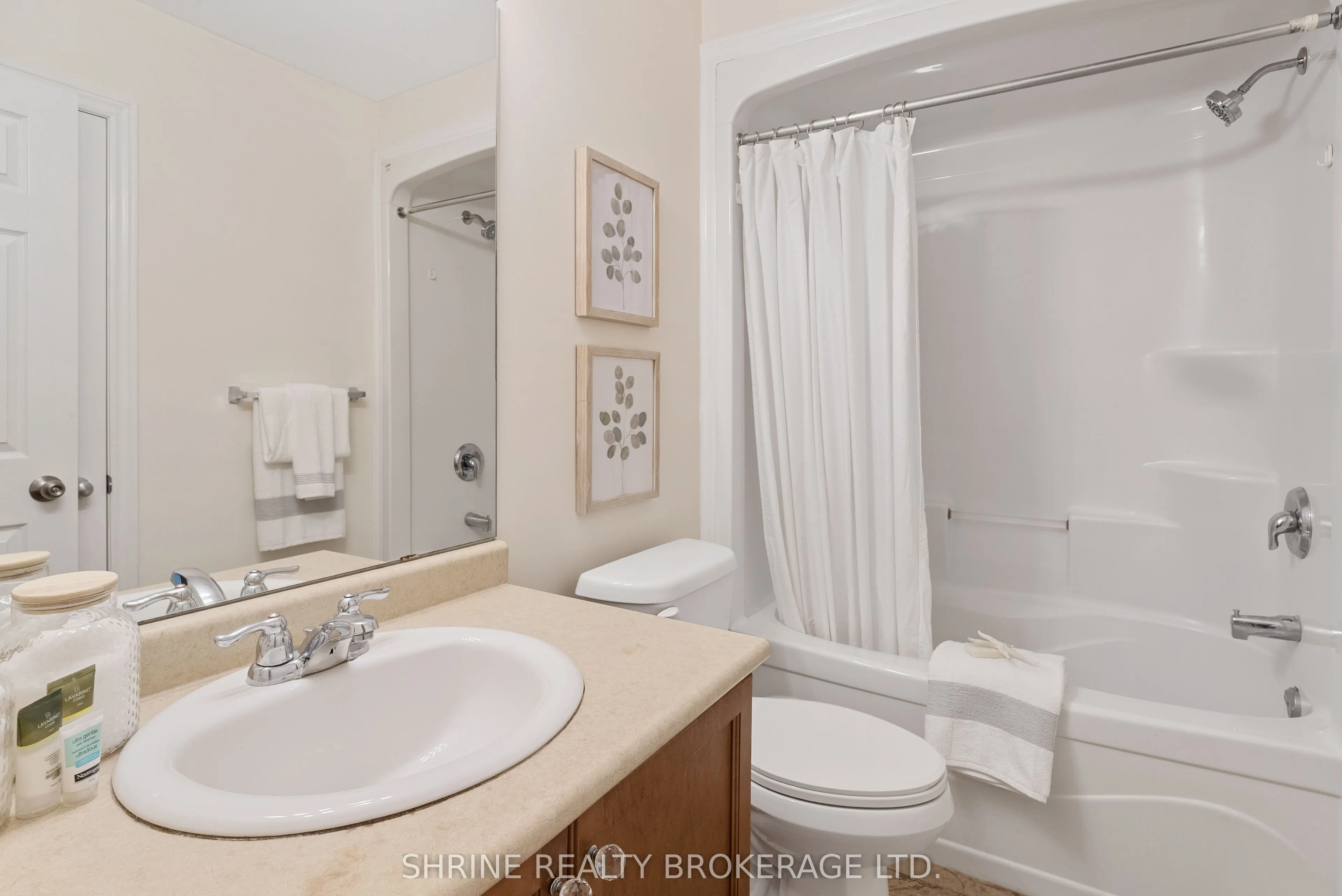 899 Bradshaw Crescent