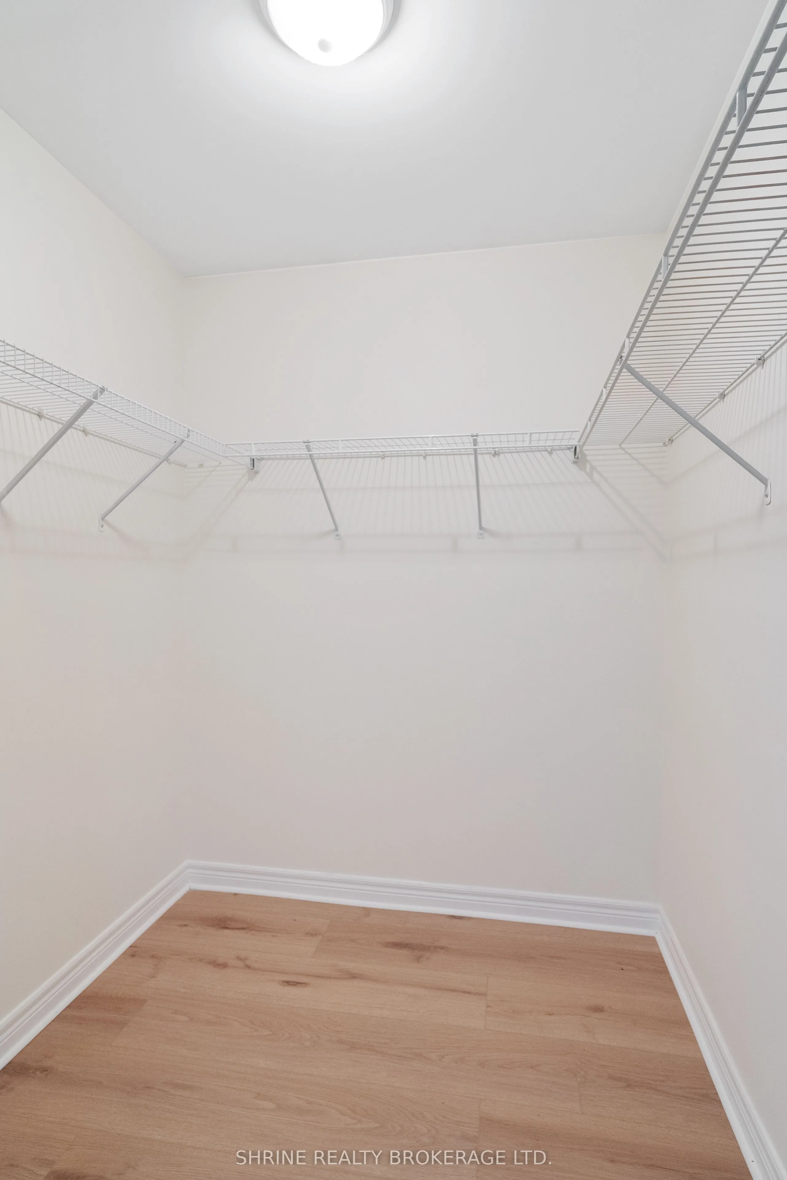 899 Bradshaw Crescent