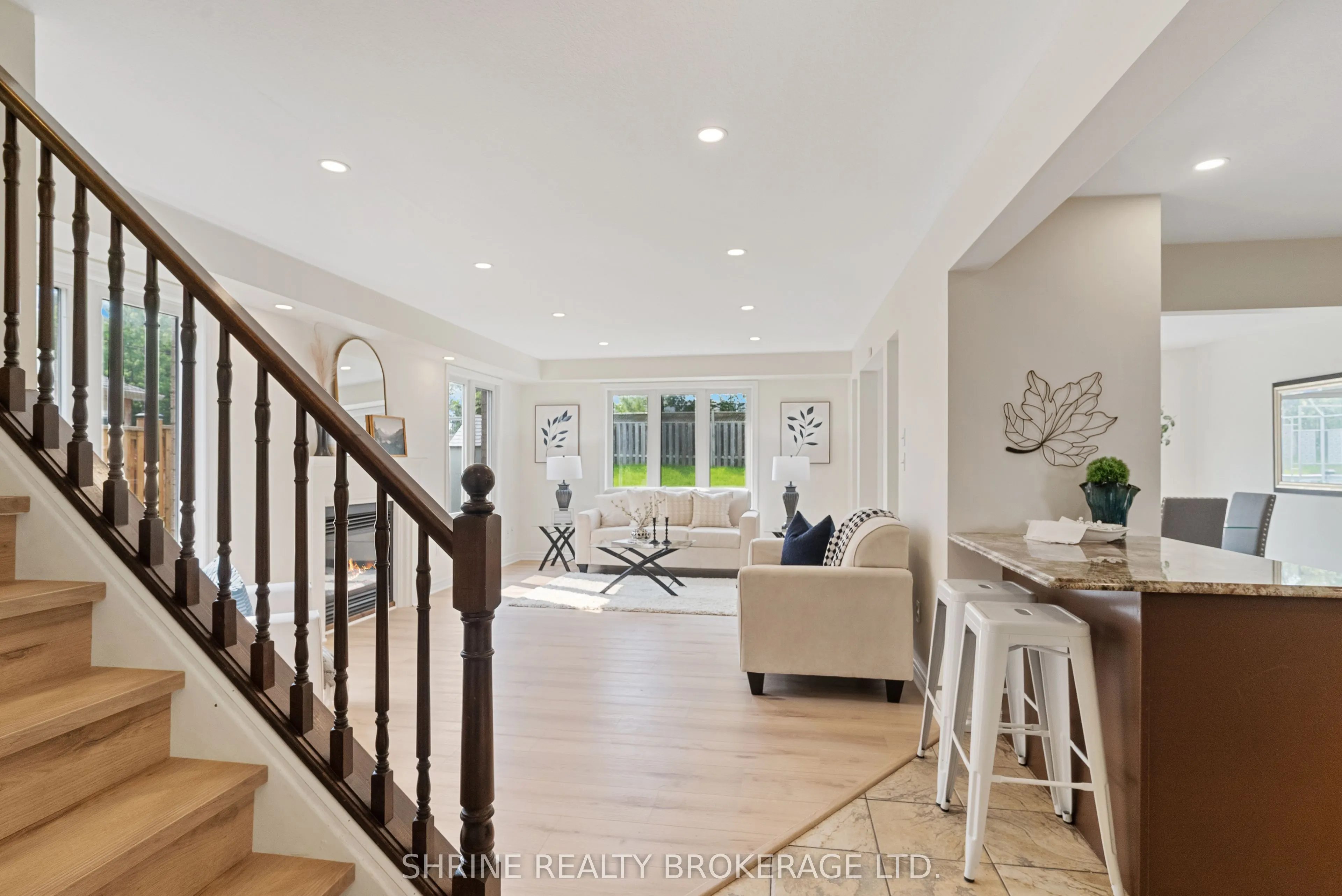 899 Bradshaw Crescent