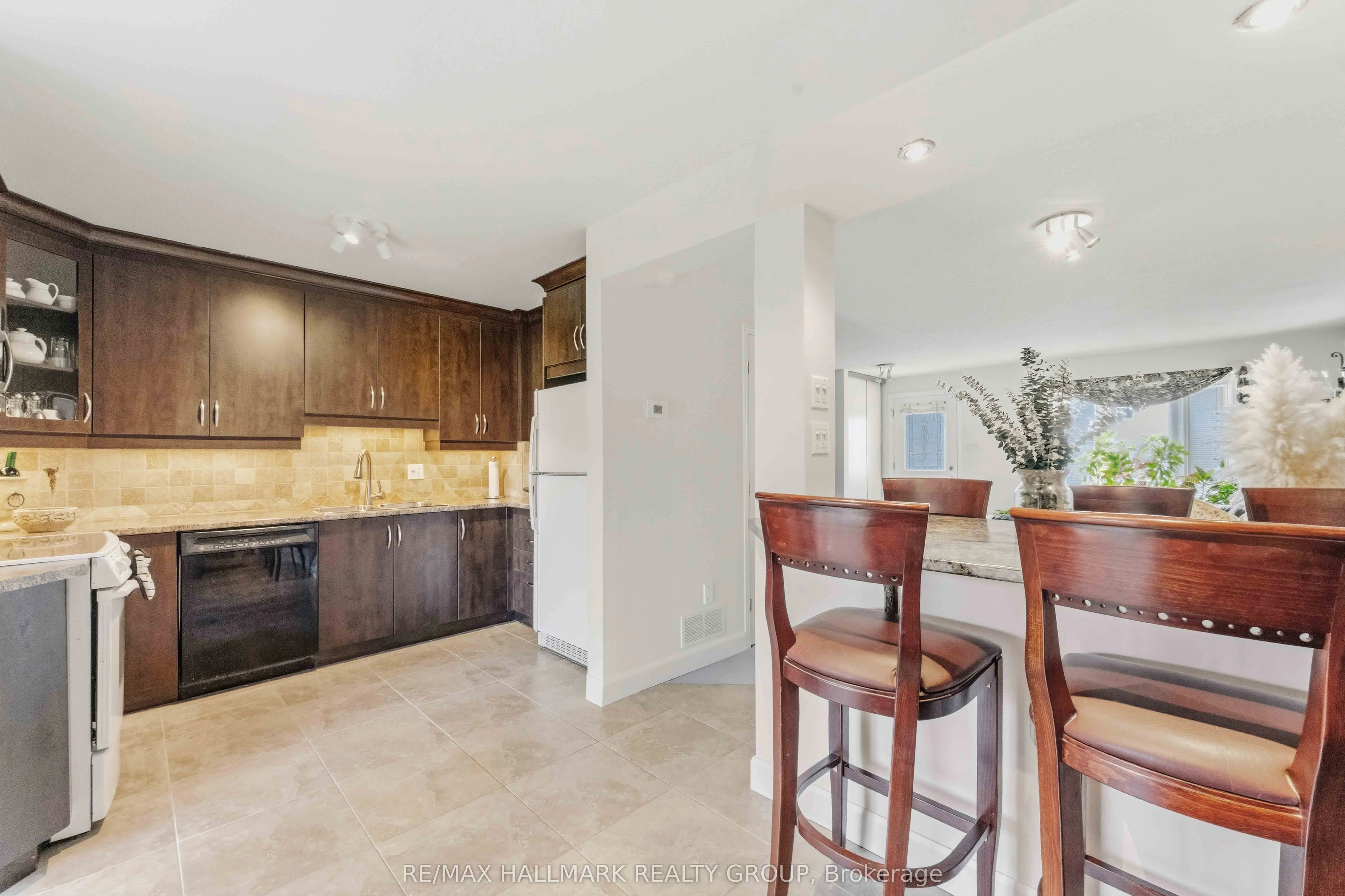 941 Cookshire Crescent, #32