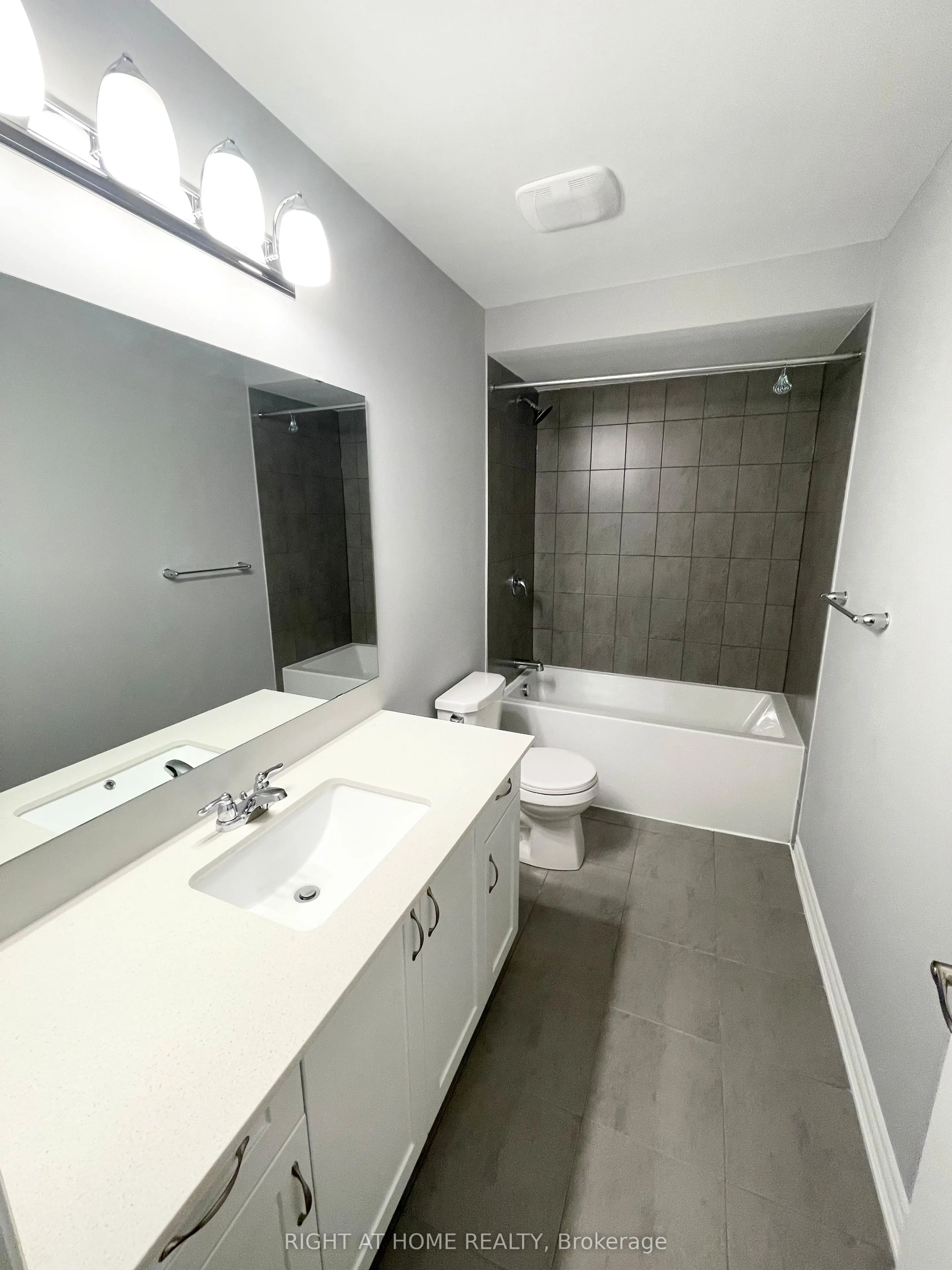 712 Lapland Private, #375