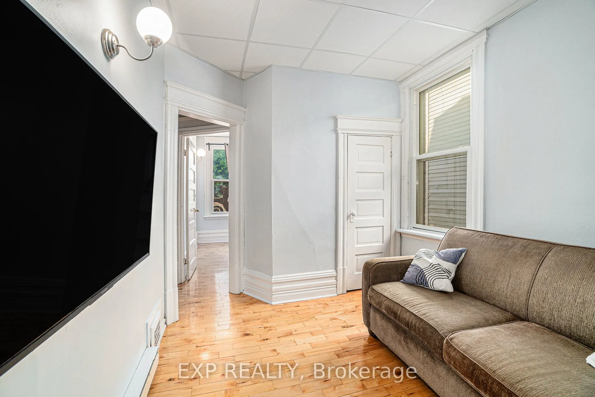 350 Fifth Avenue, #2