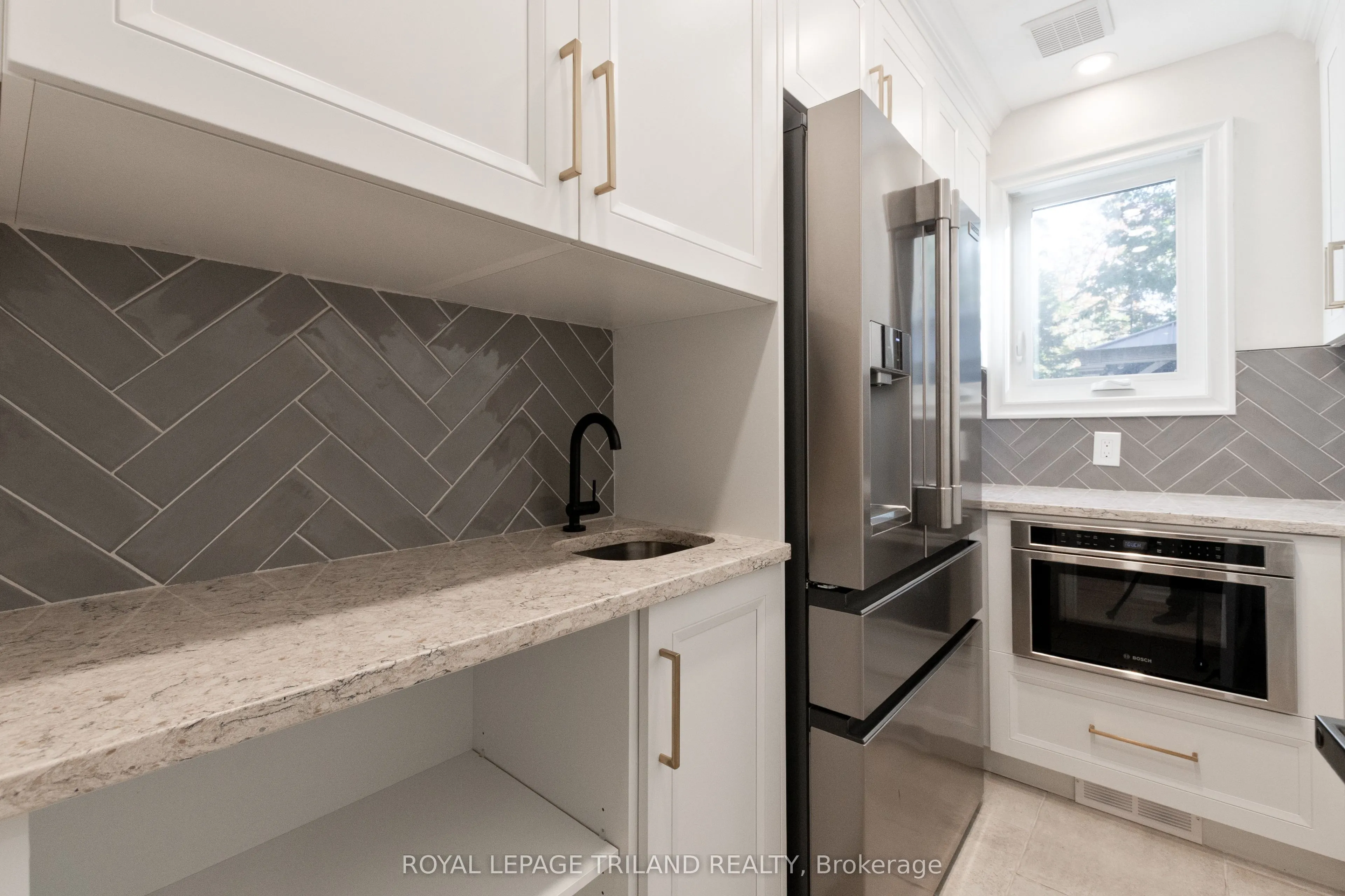 700 Westmount Hills Drive