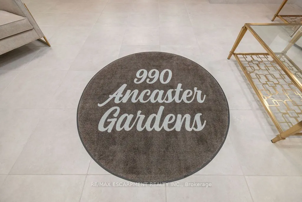 990 Golf Links Road, #202