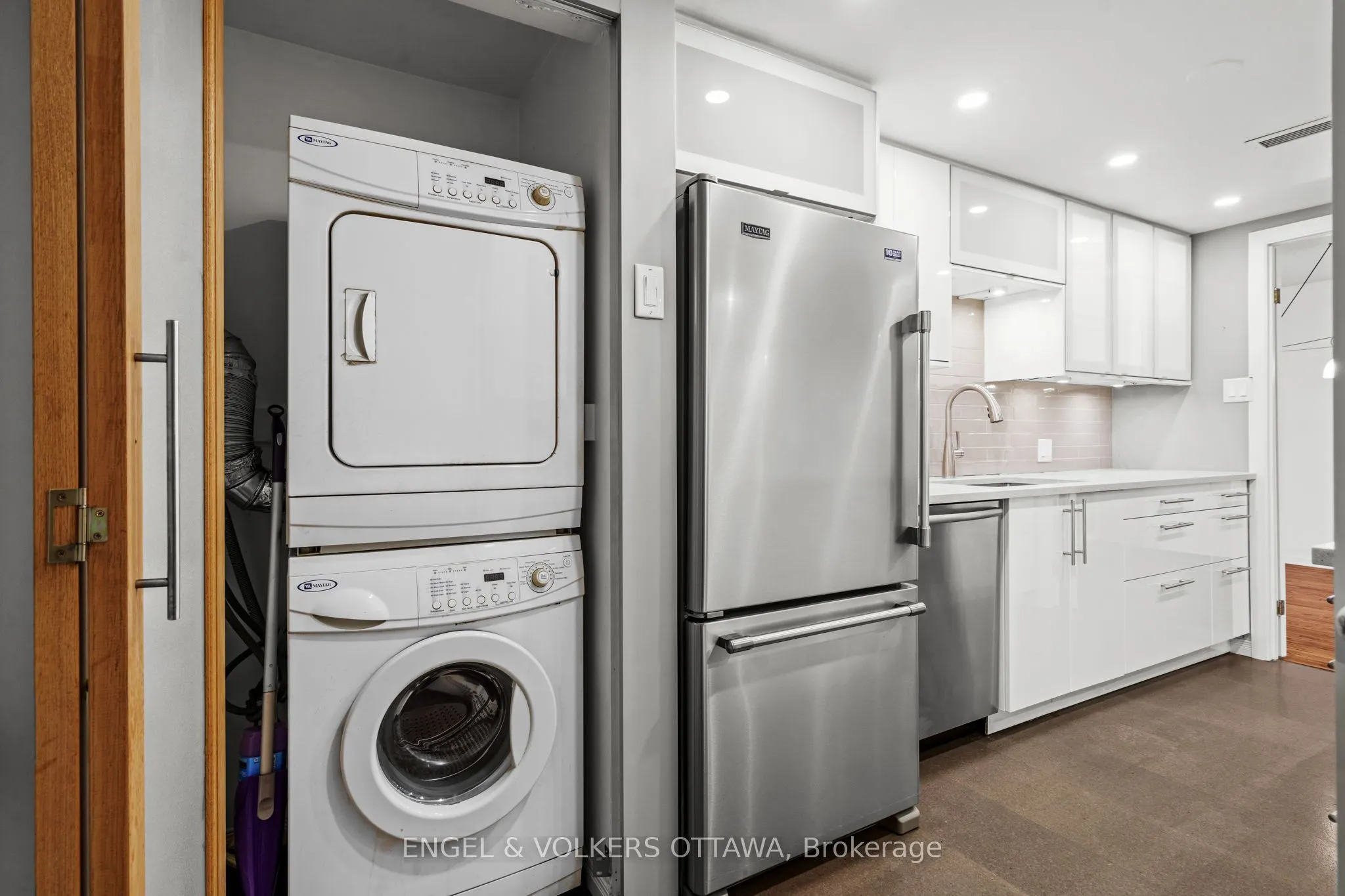 295 Gilmour Street, #103