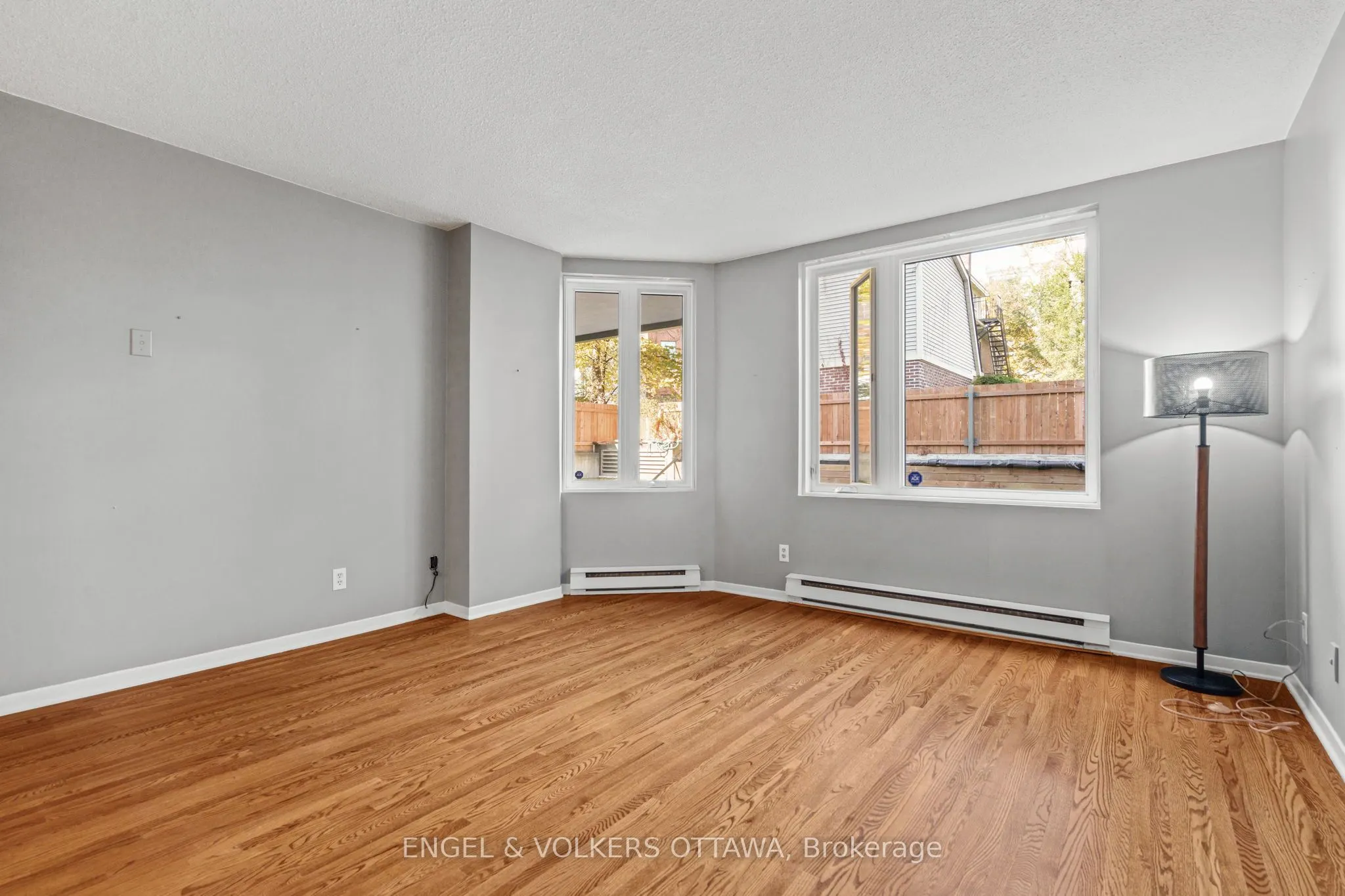 295 Gilmour Street, #103