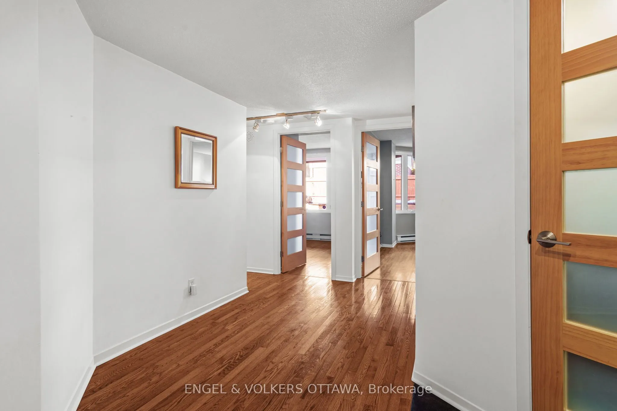 295 Gilmour Street, #103