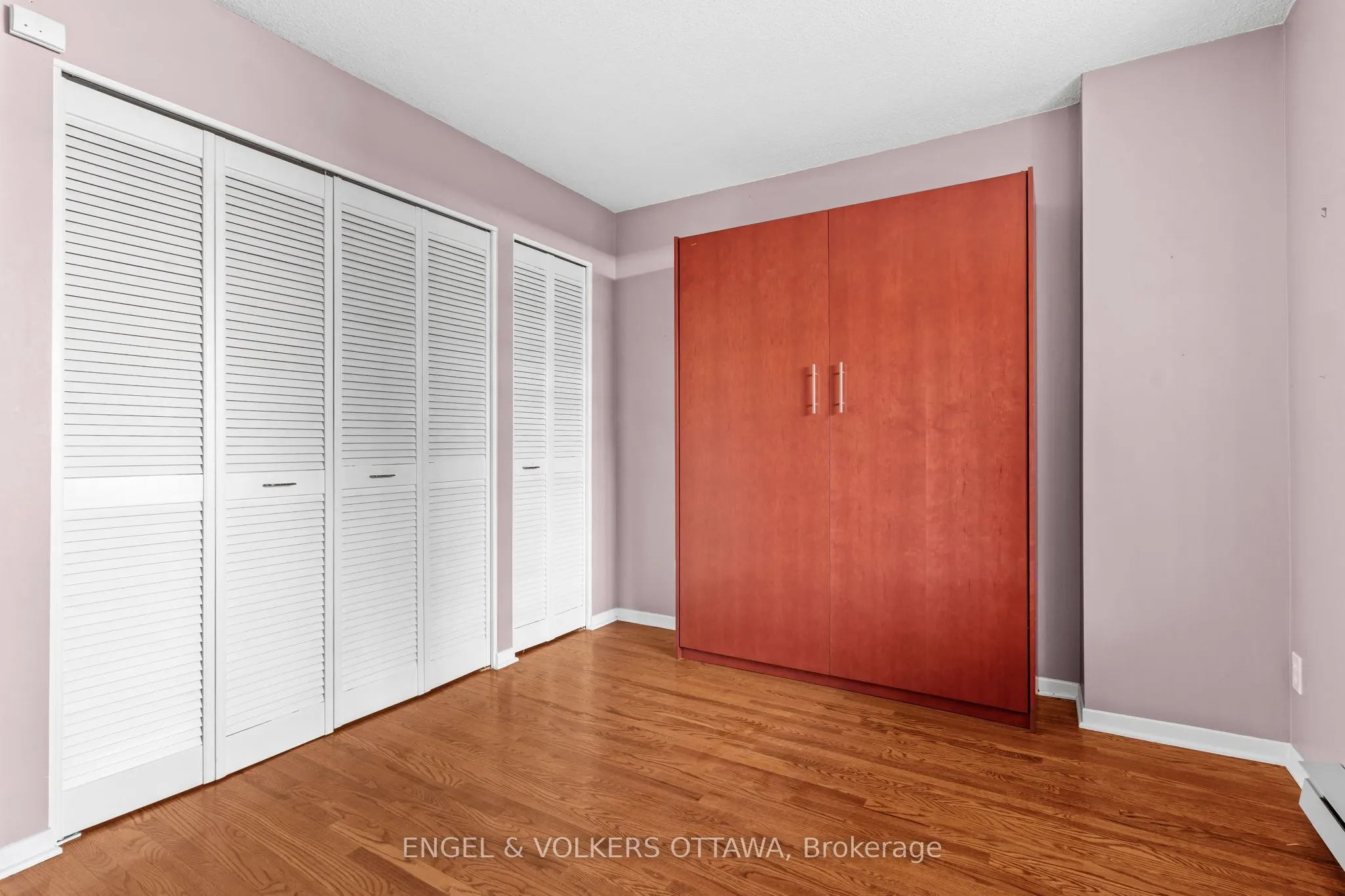 295 Gilmour Street, #103