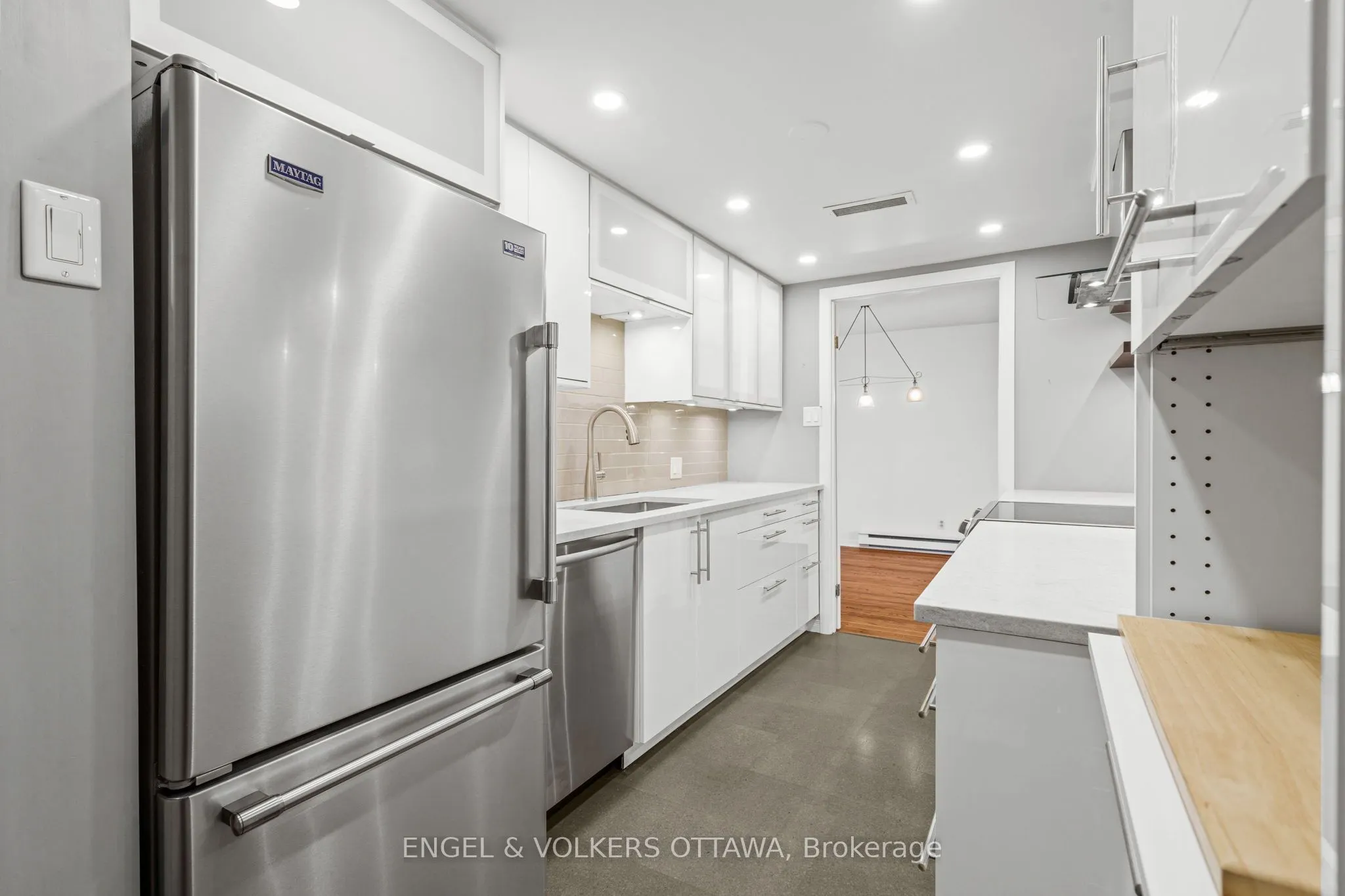 295 Gilmour Street, #103