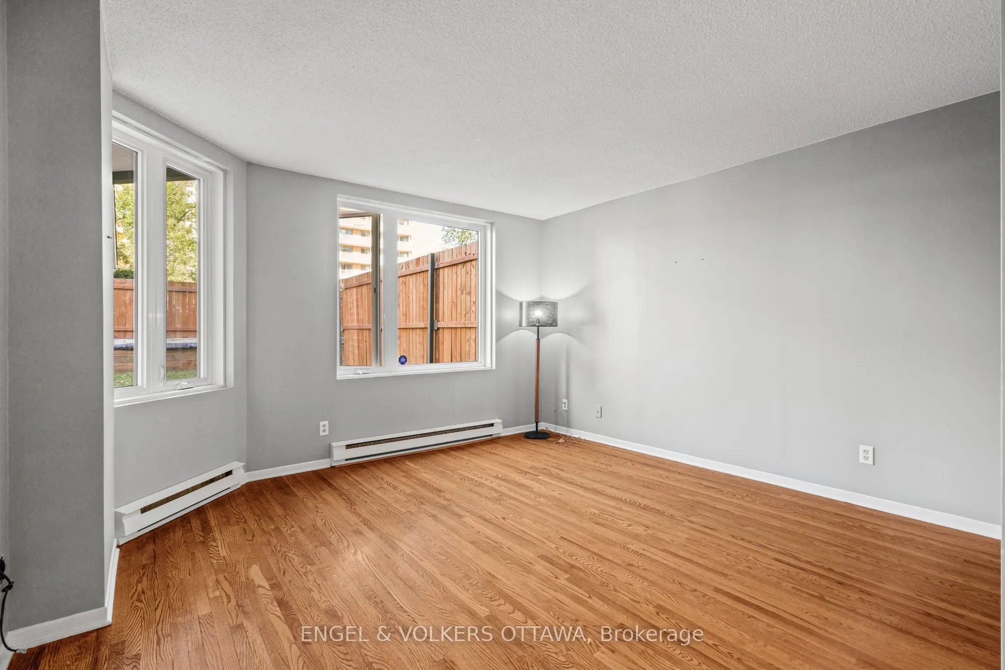 295 Gilmour Street, #103