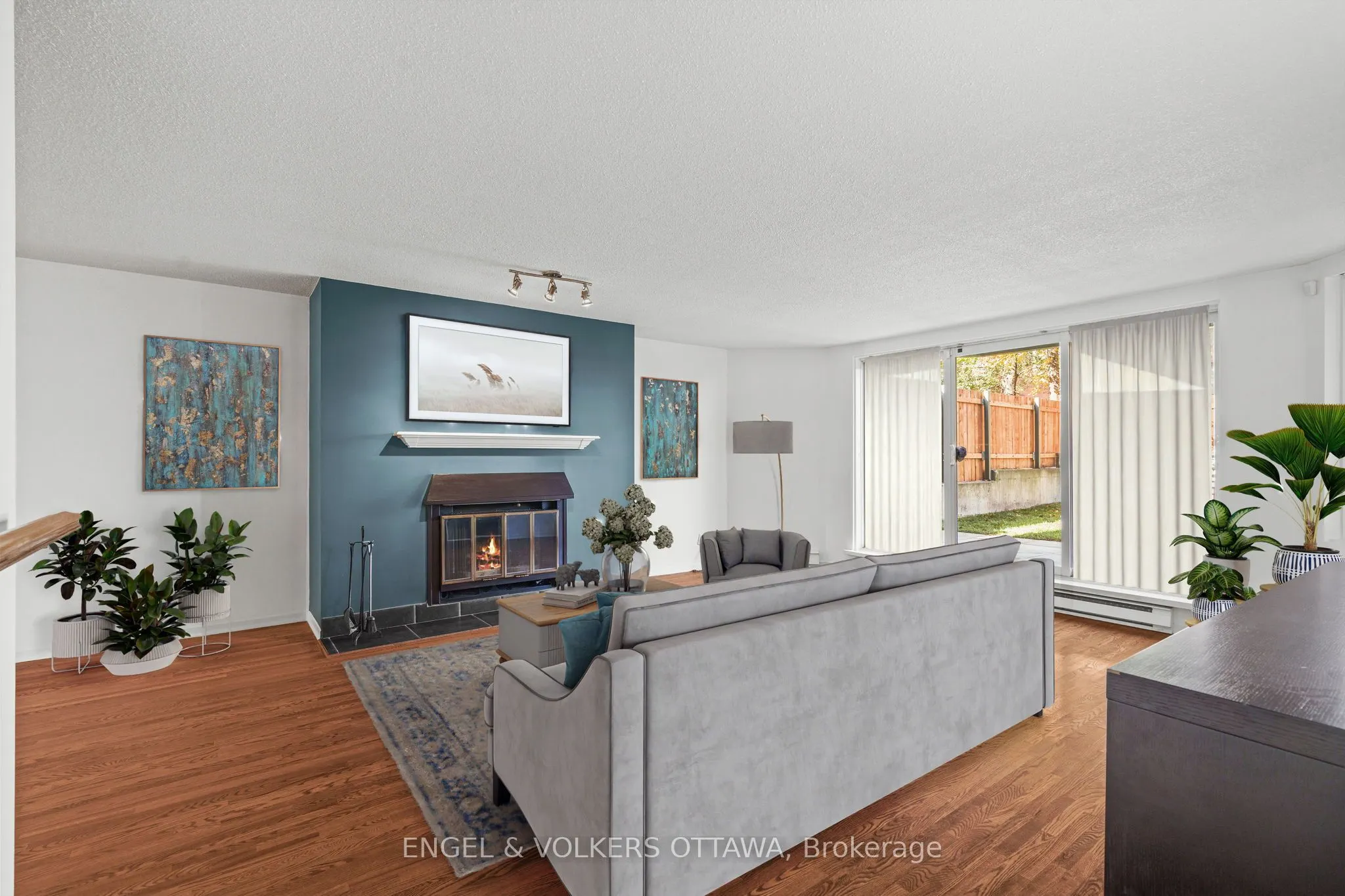 295 Gilmour Street, #103