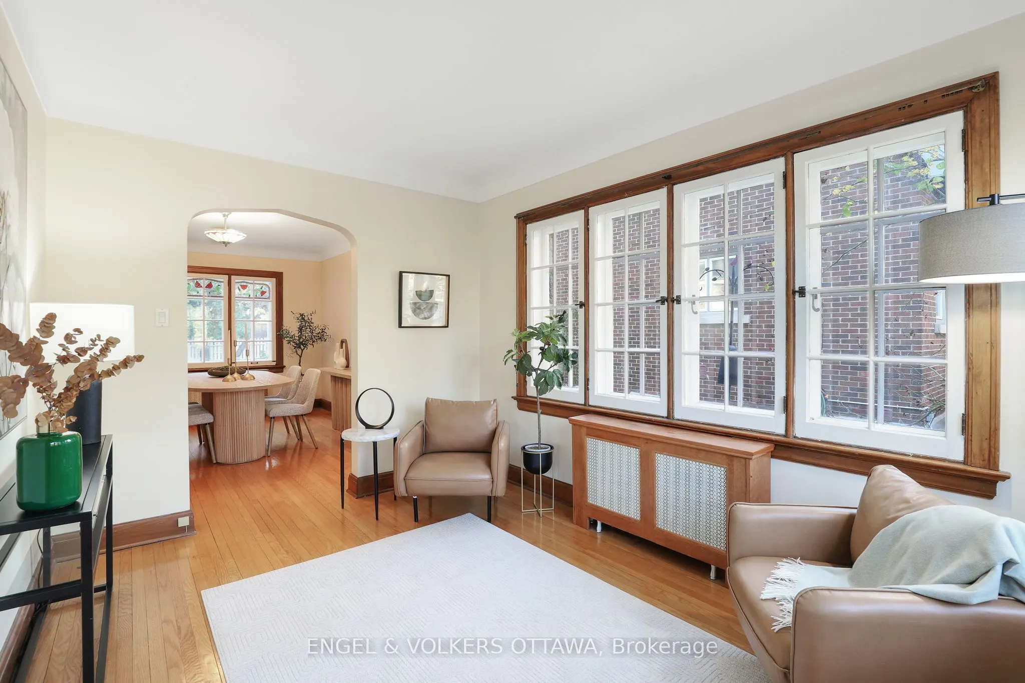 513 Island Park Drive S