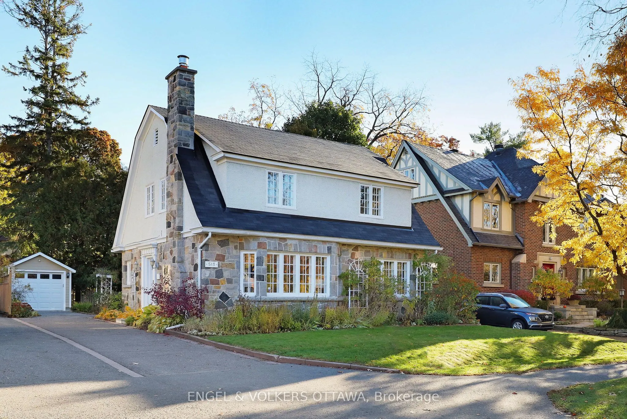 513 Island Park Drive S