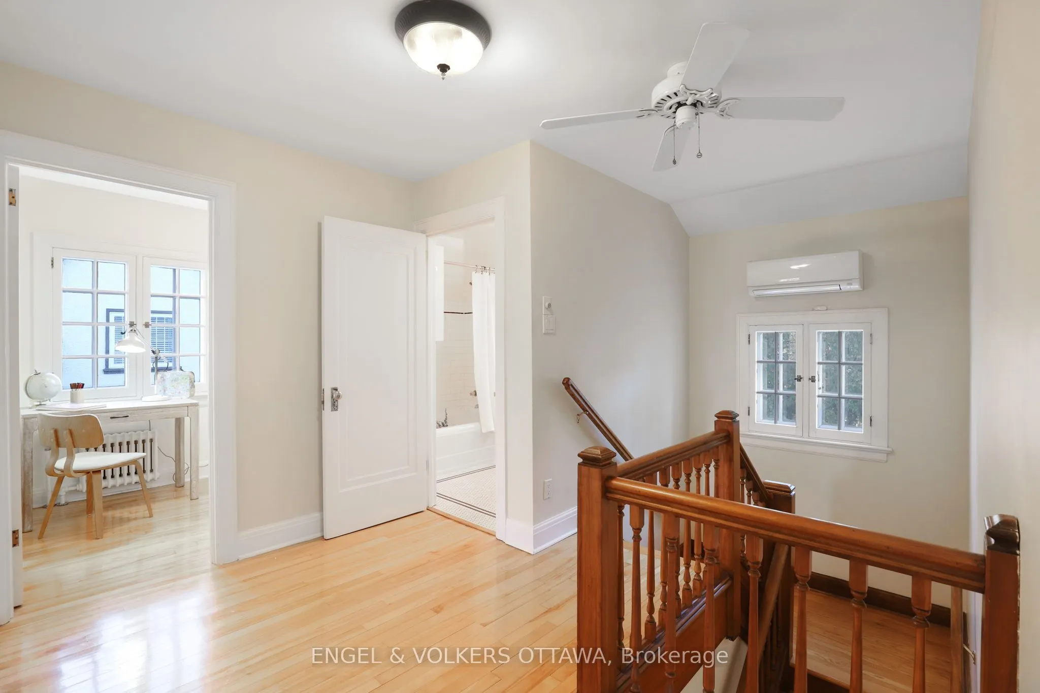 513 Island Park Drive S