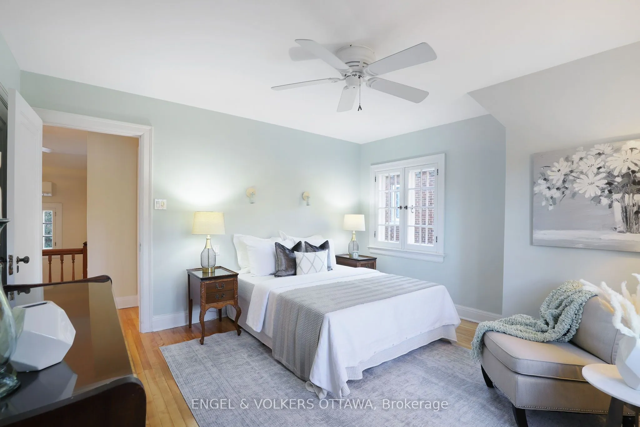 513 Island Park Drive S