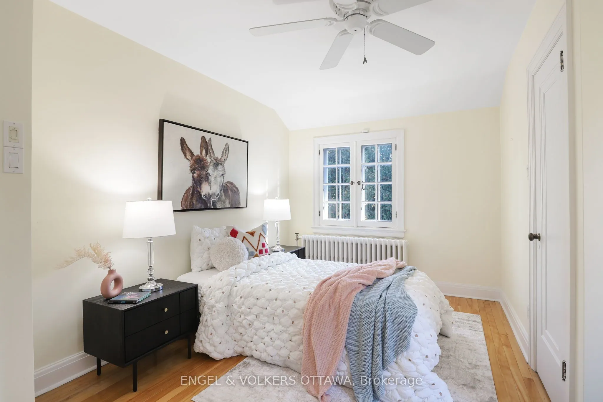 513 Island Park Drive S