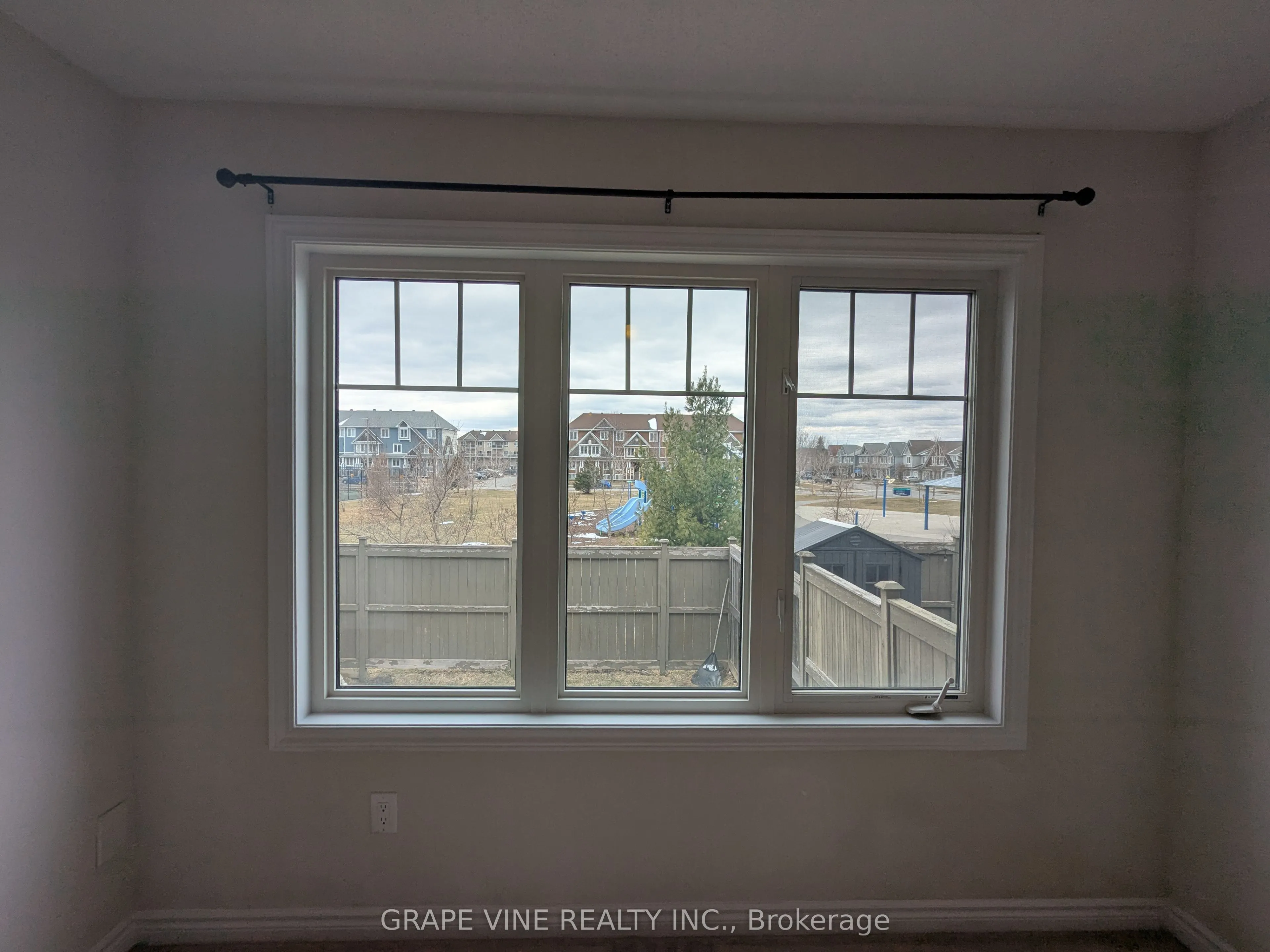 582 Meadowcreek Circle