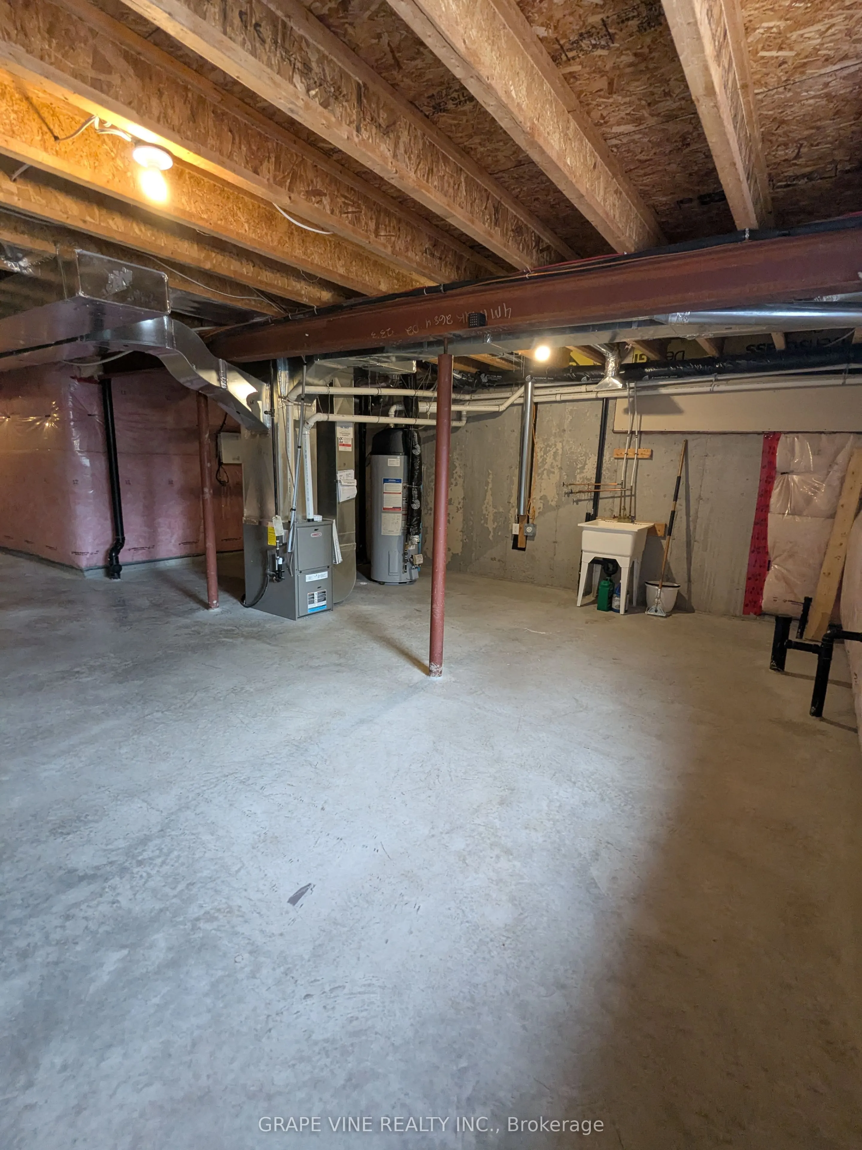 582 Meadowcreek Circle