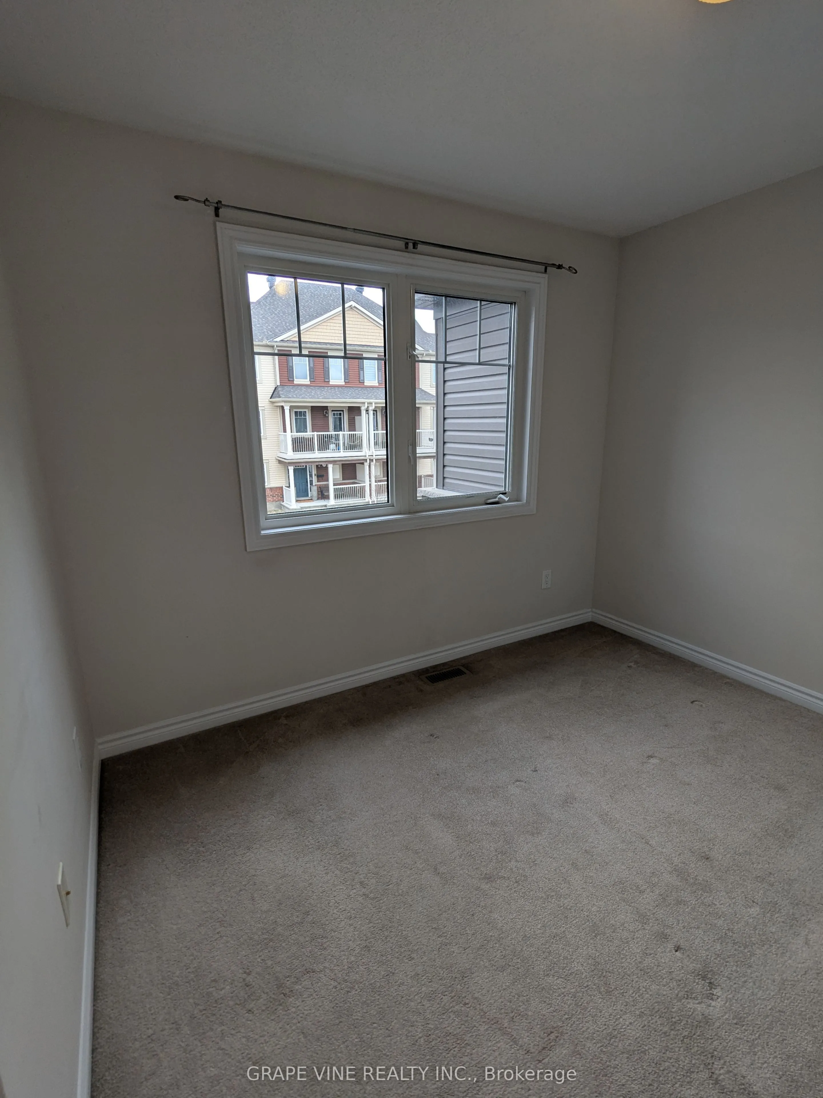 582 Meadowcreek Circle