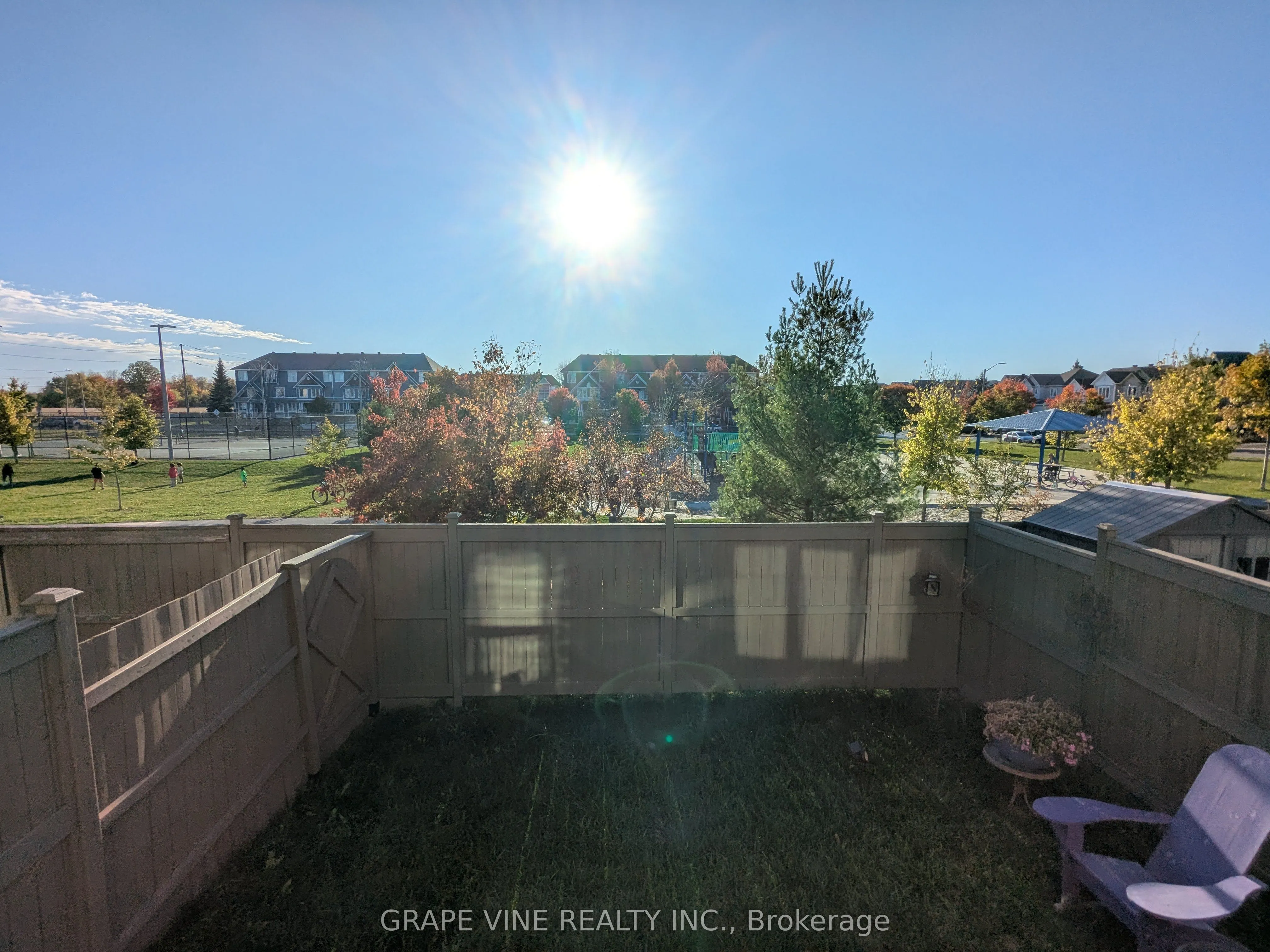 582 Meadowcreek Circle