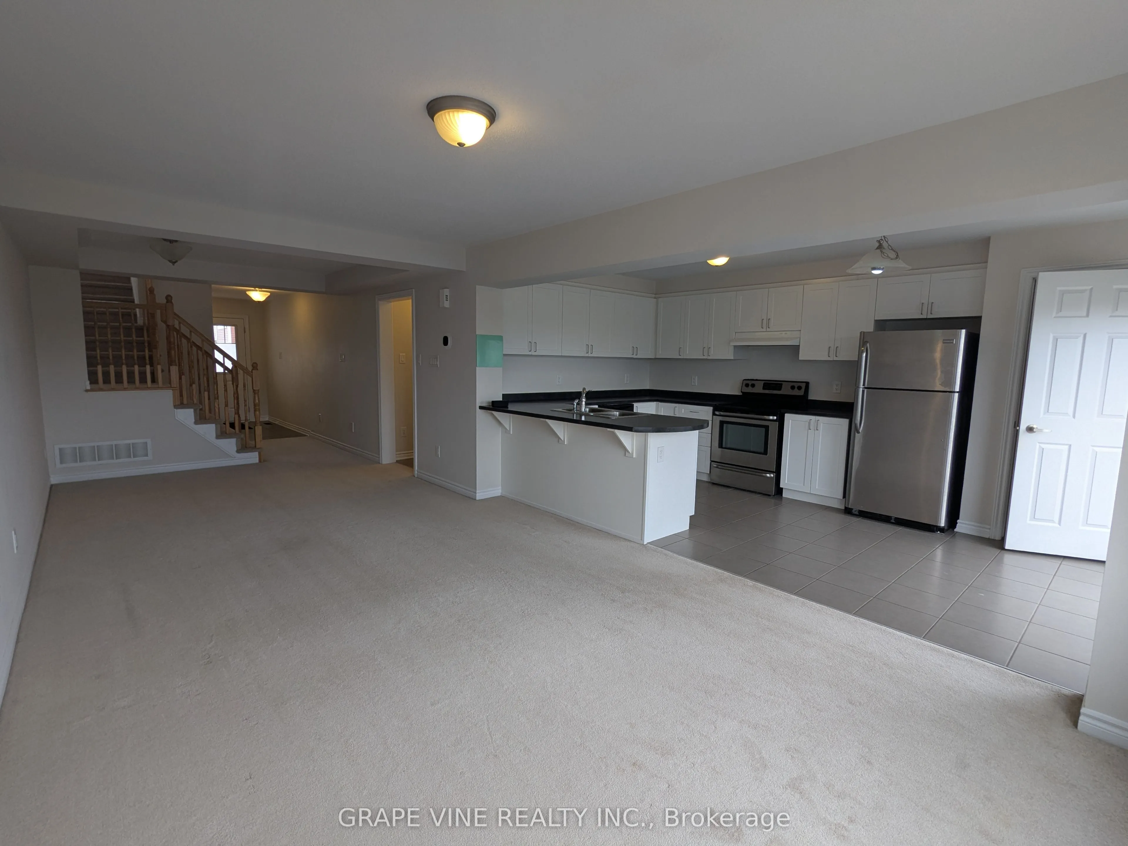 582 Meadowcreek Circle