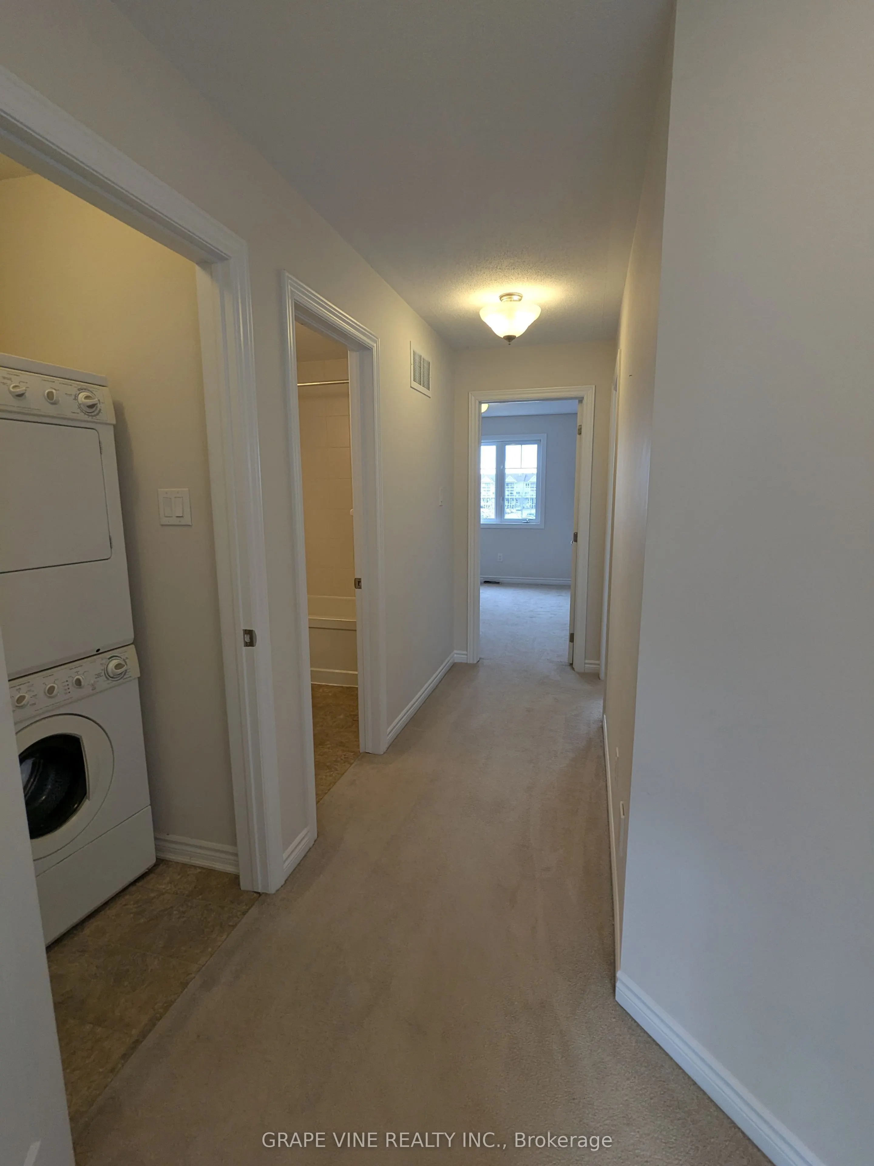 582 Meadowcreek Circle